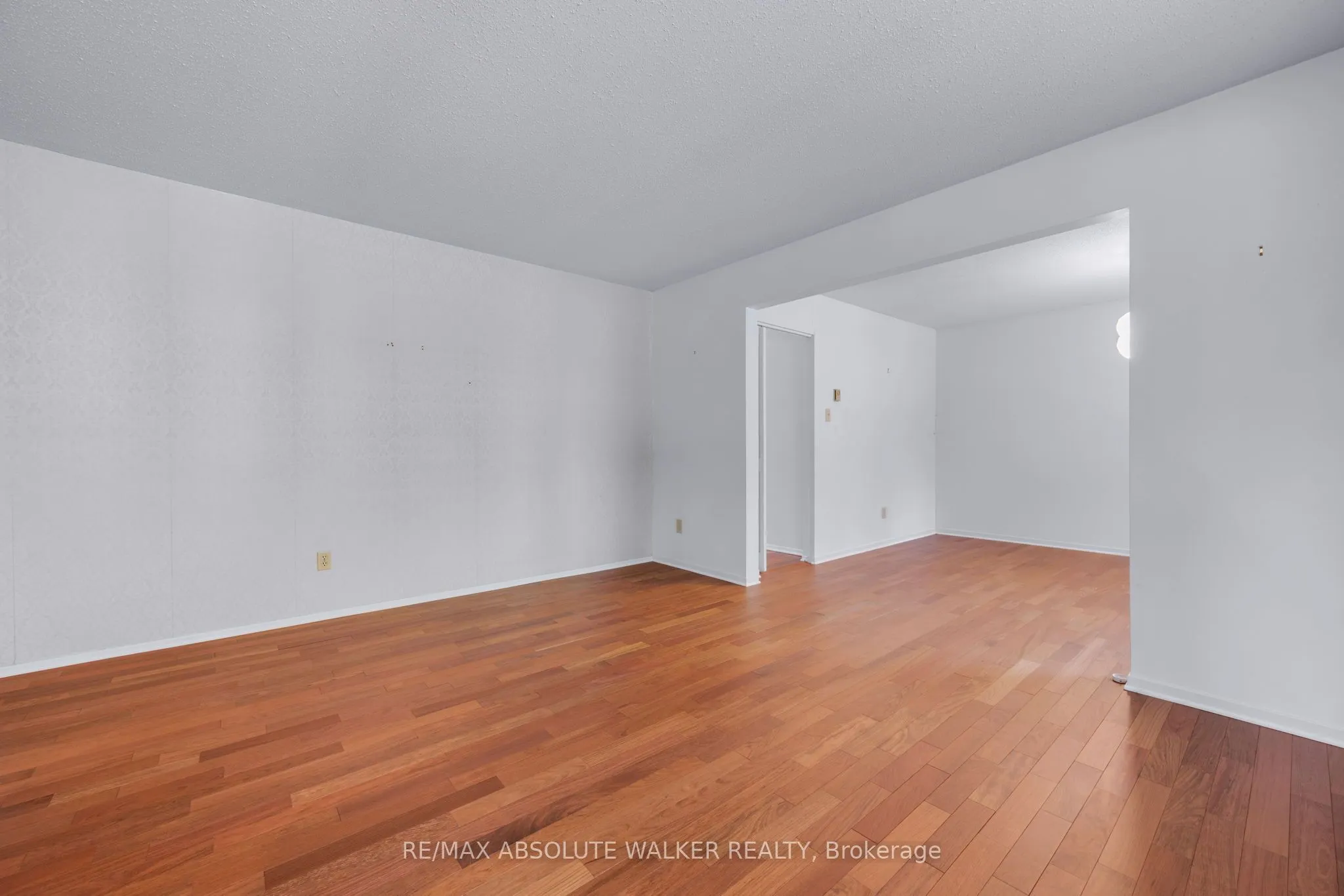 1439 Metz Crescent