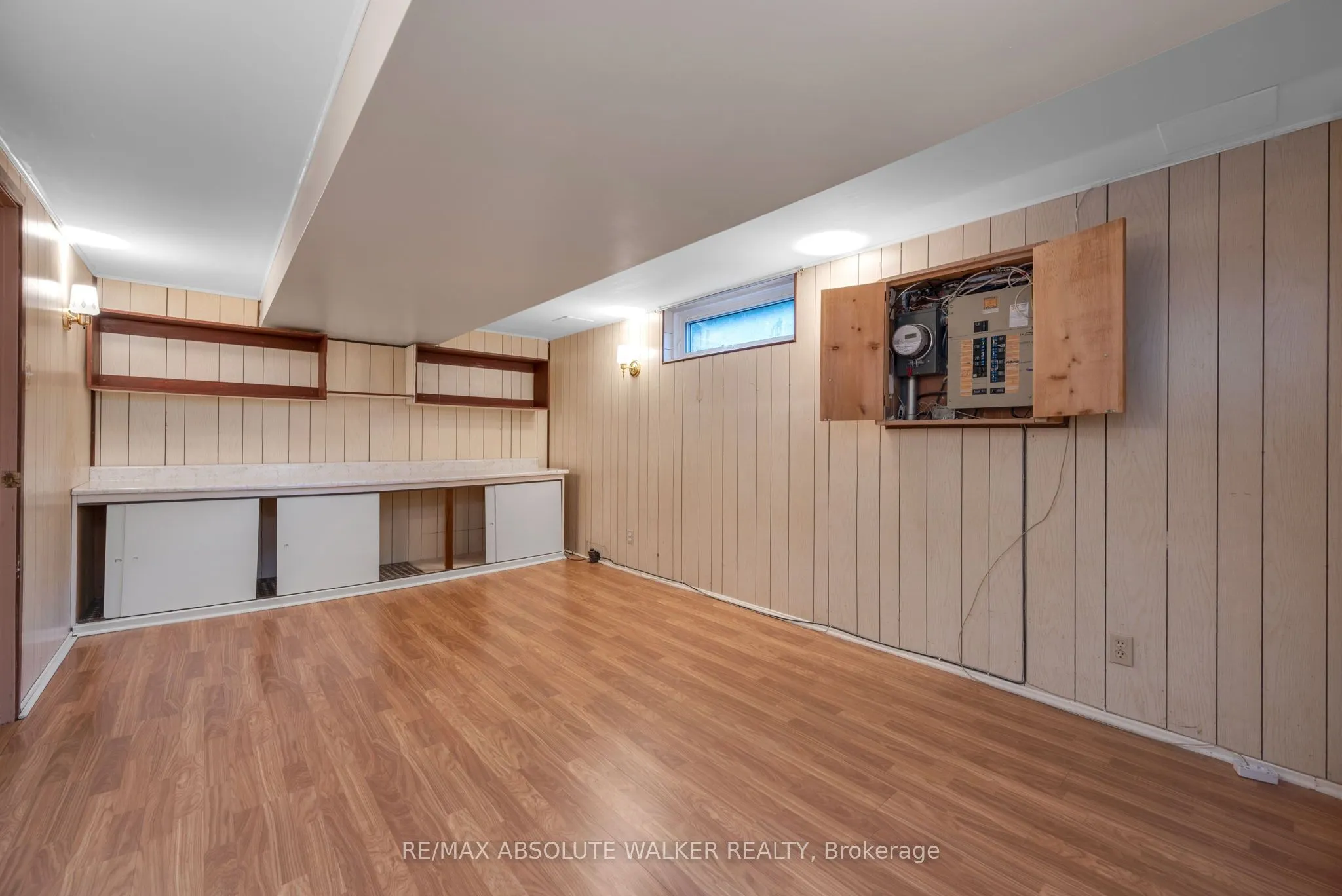 1439 Metz Crescent