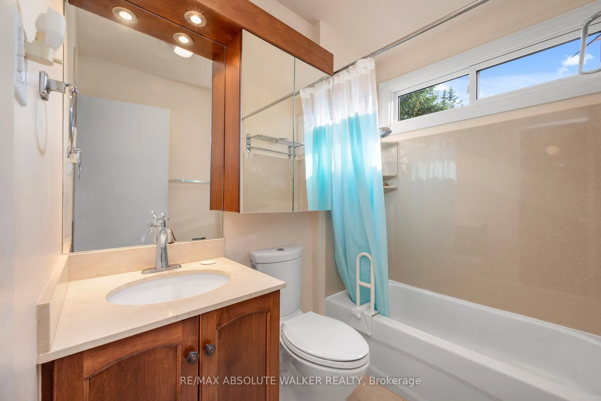 1439 Metz Crescent