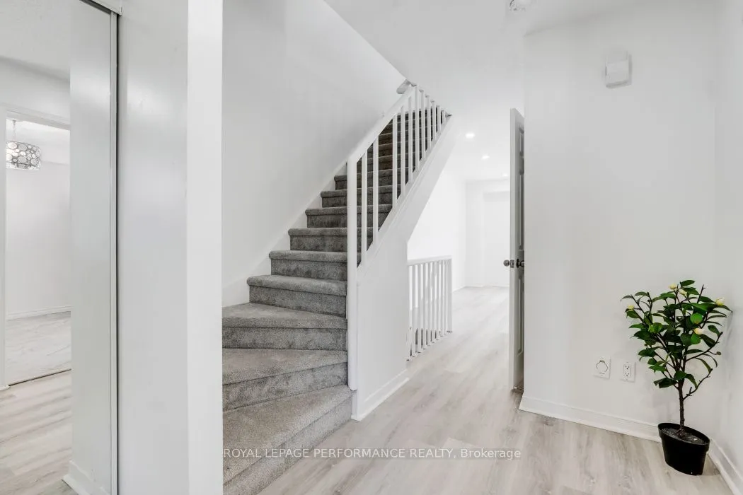 1416 Caravel Crescent