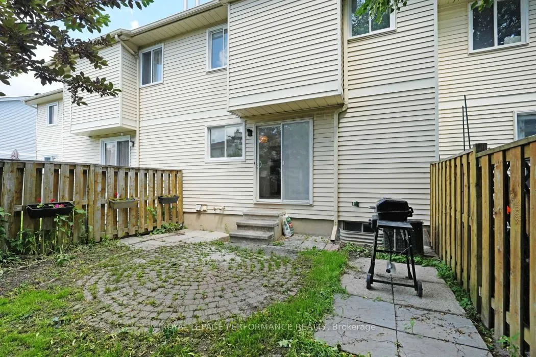 1416 Caravel Crescent