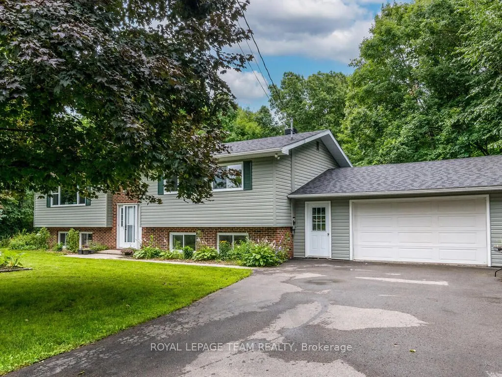 6677 ROGER STEVENS Drive N