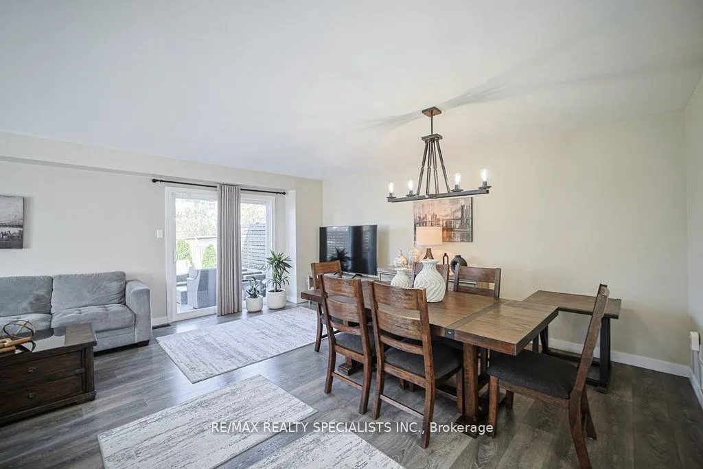 123 Middlemiss Crescent
