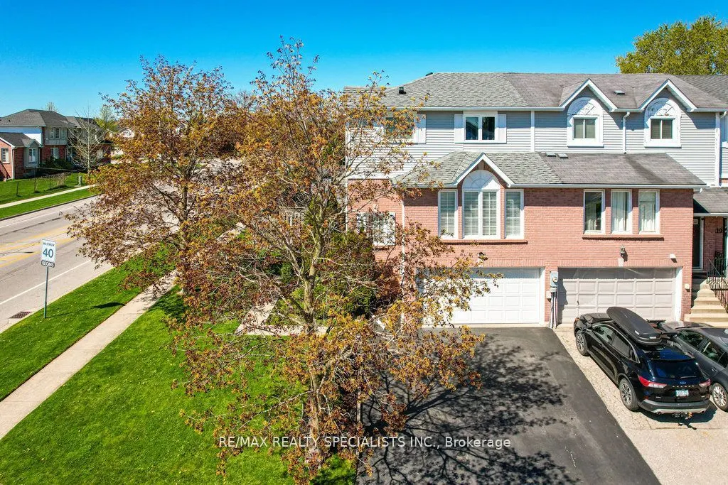 123 Middlemiss Crescent
