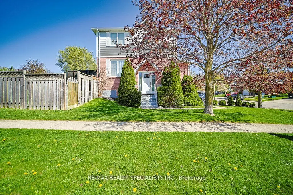 123 Middlemiss Crescent