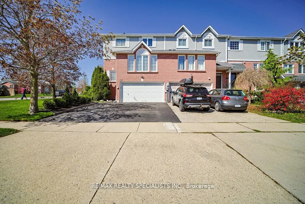 123 Middlemiss Crescent