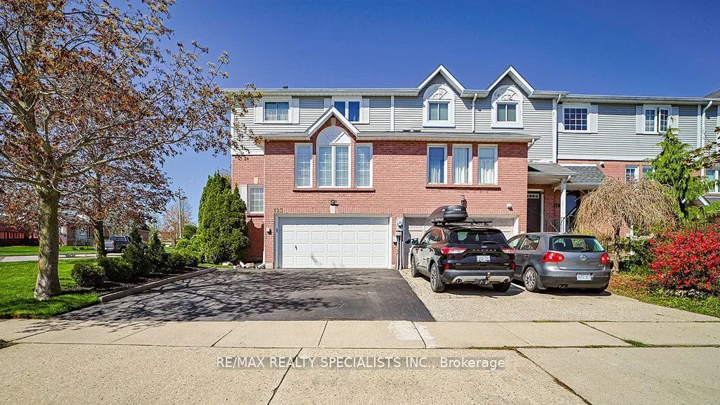 123 Middlemiss Crescent
