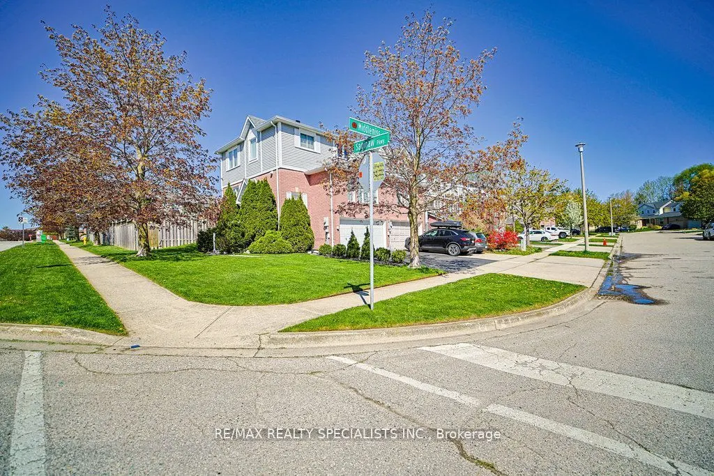 123 Middlemiss Crescent