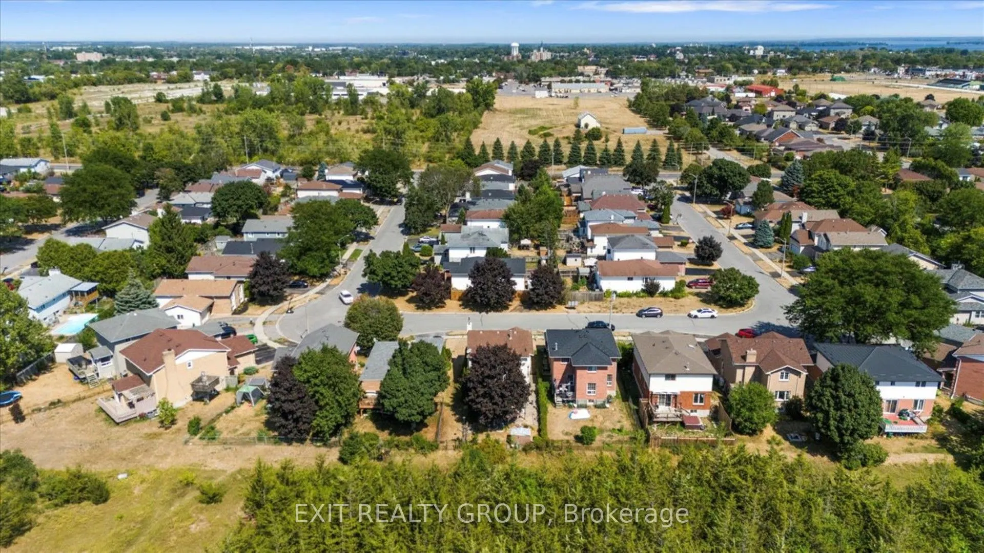 39 Sherwood Crescent