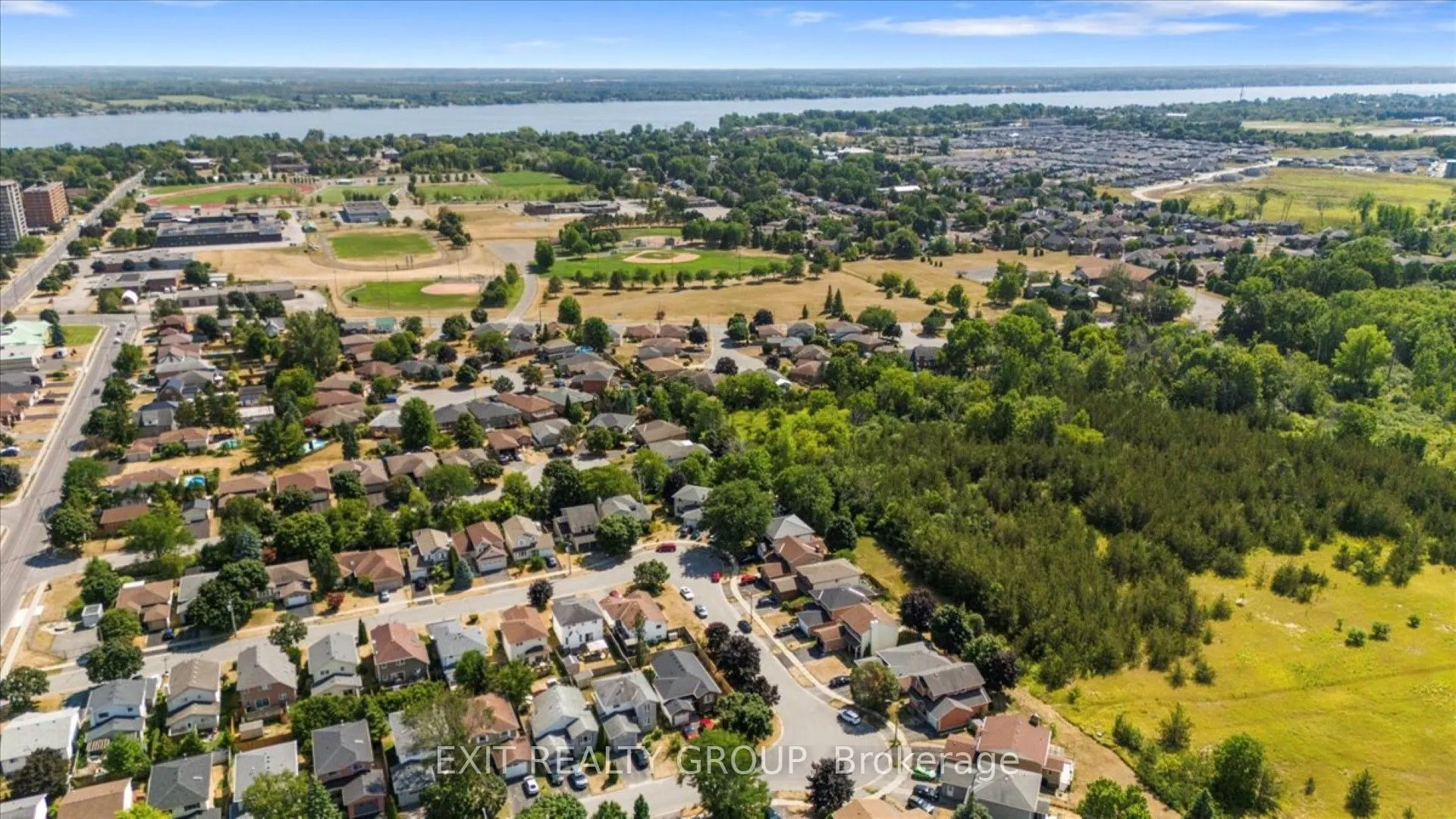 39 Sherwood Crescent