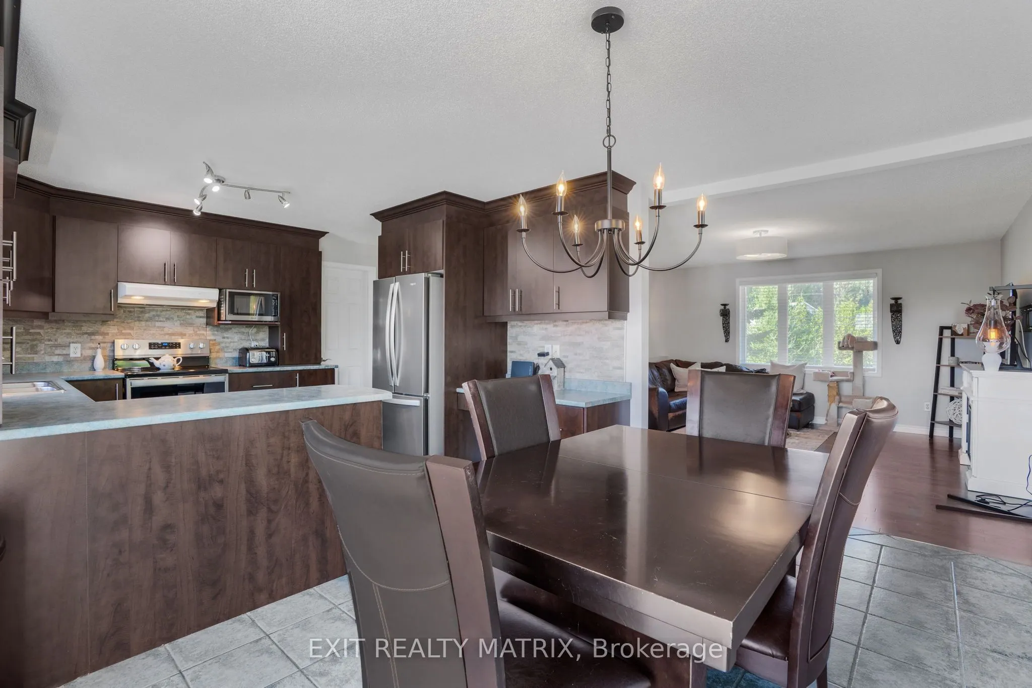 1526 Sandy Hill Road