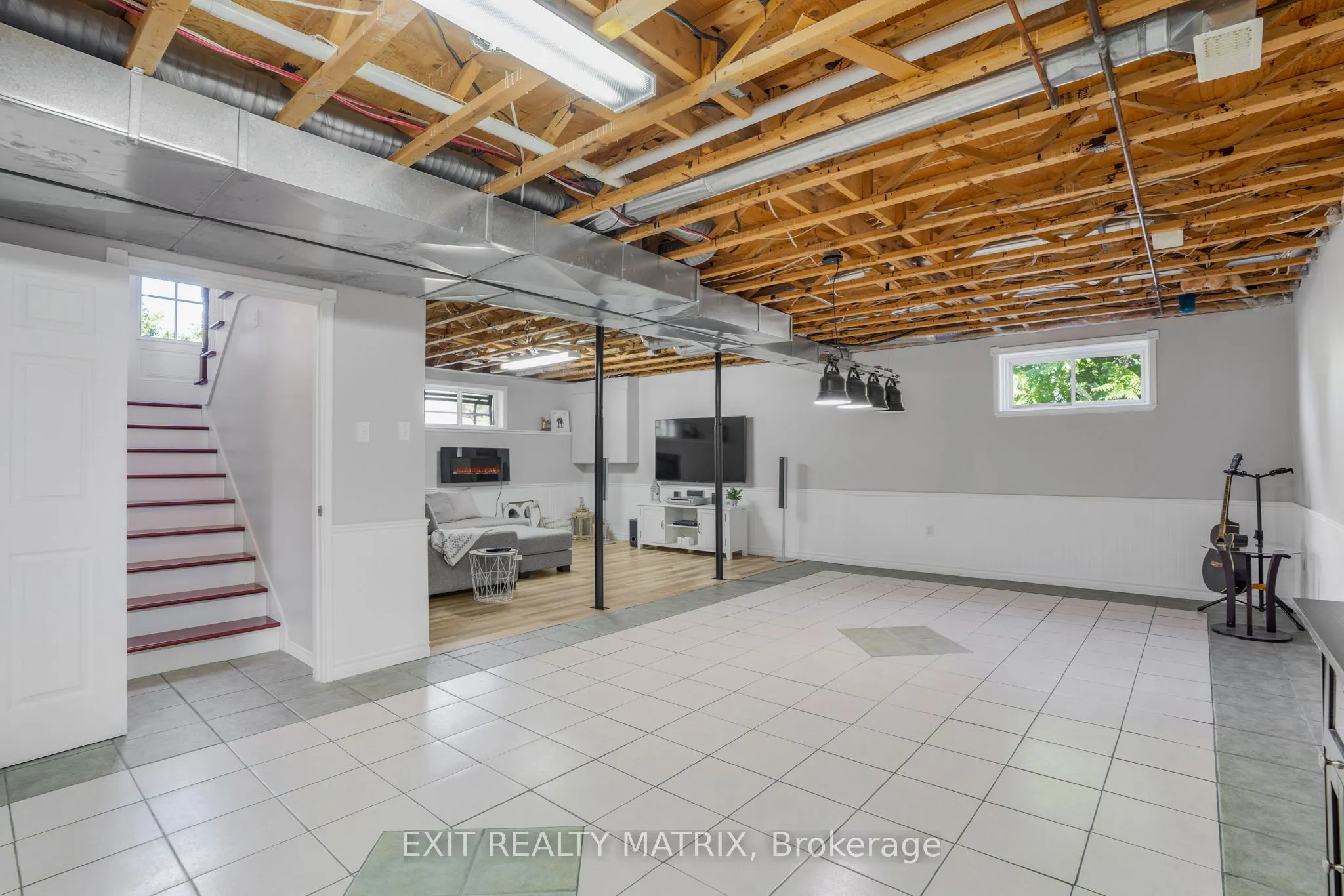 1526 Sandy Hill Road