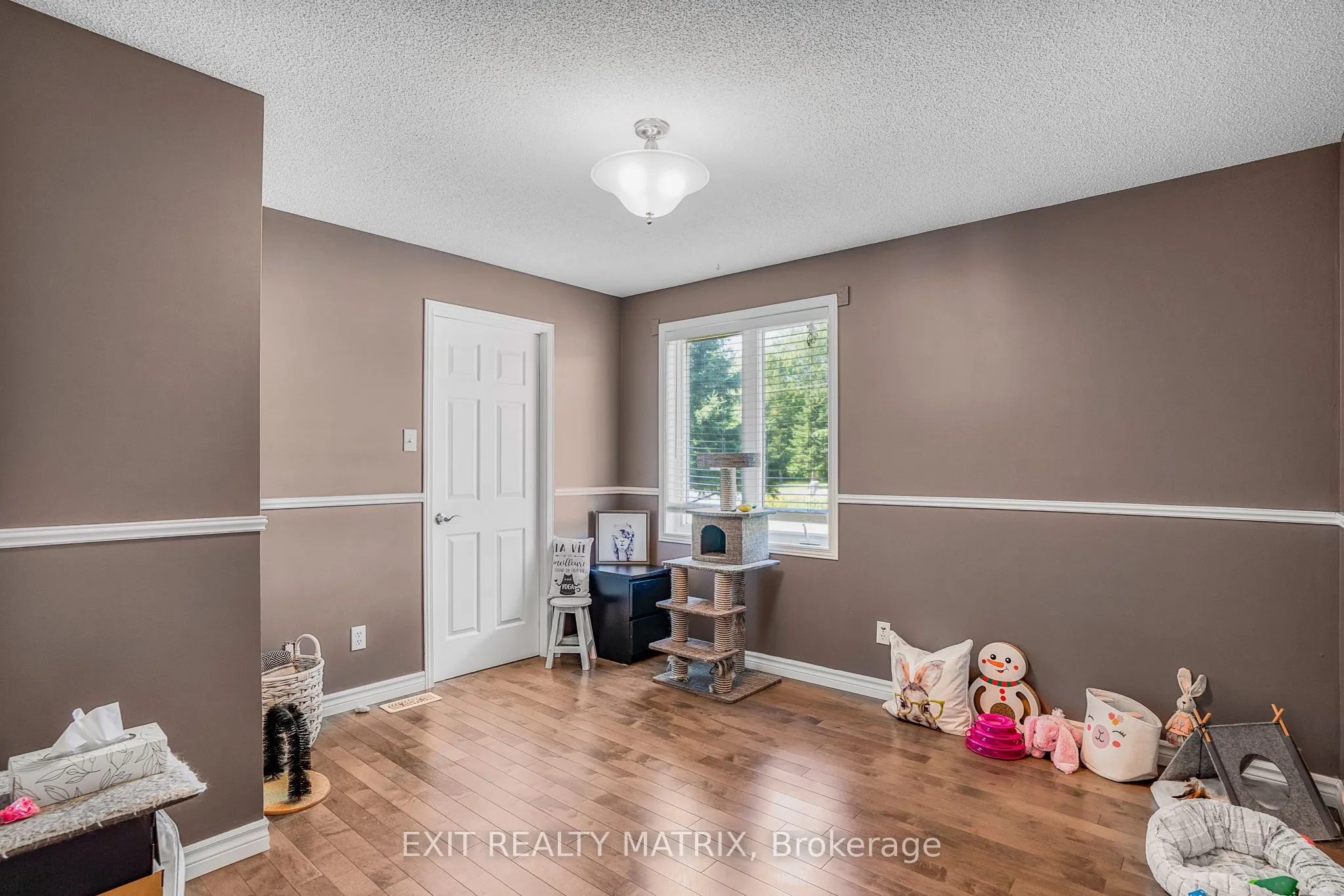 1526 Sandy Hill Road