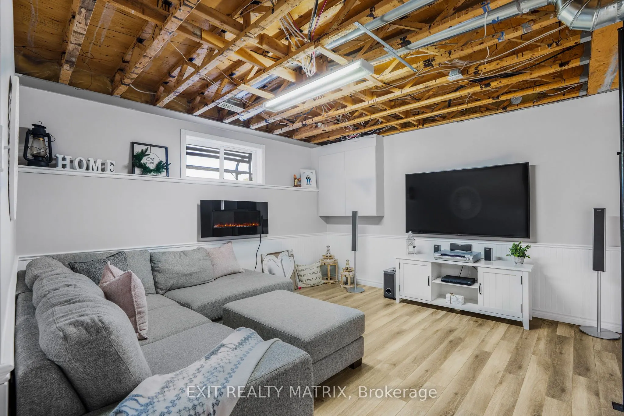 1526 Sandy Hill Road