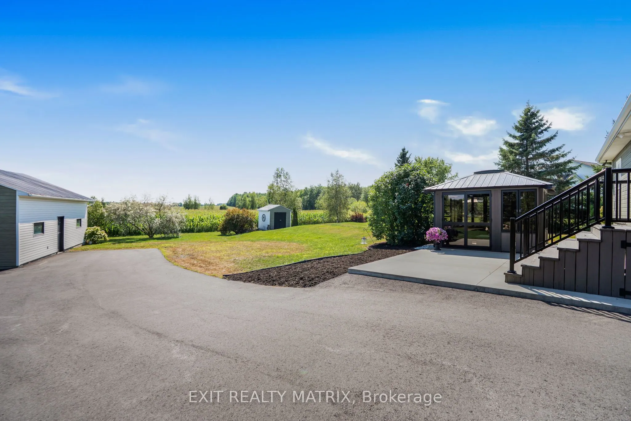 1526 Sandy Hill Road