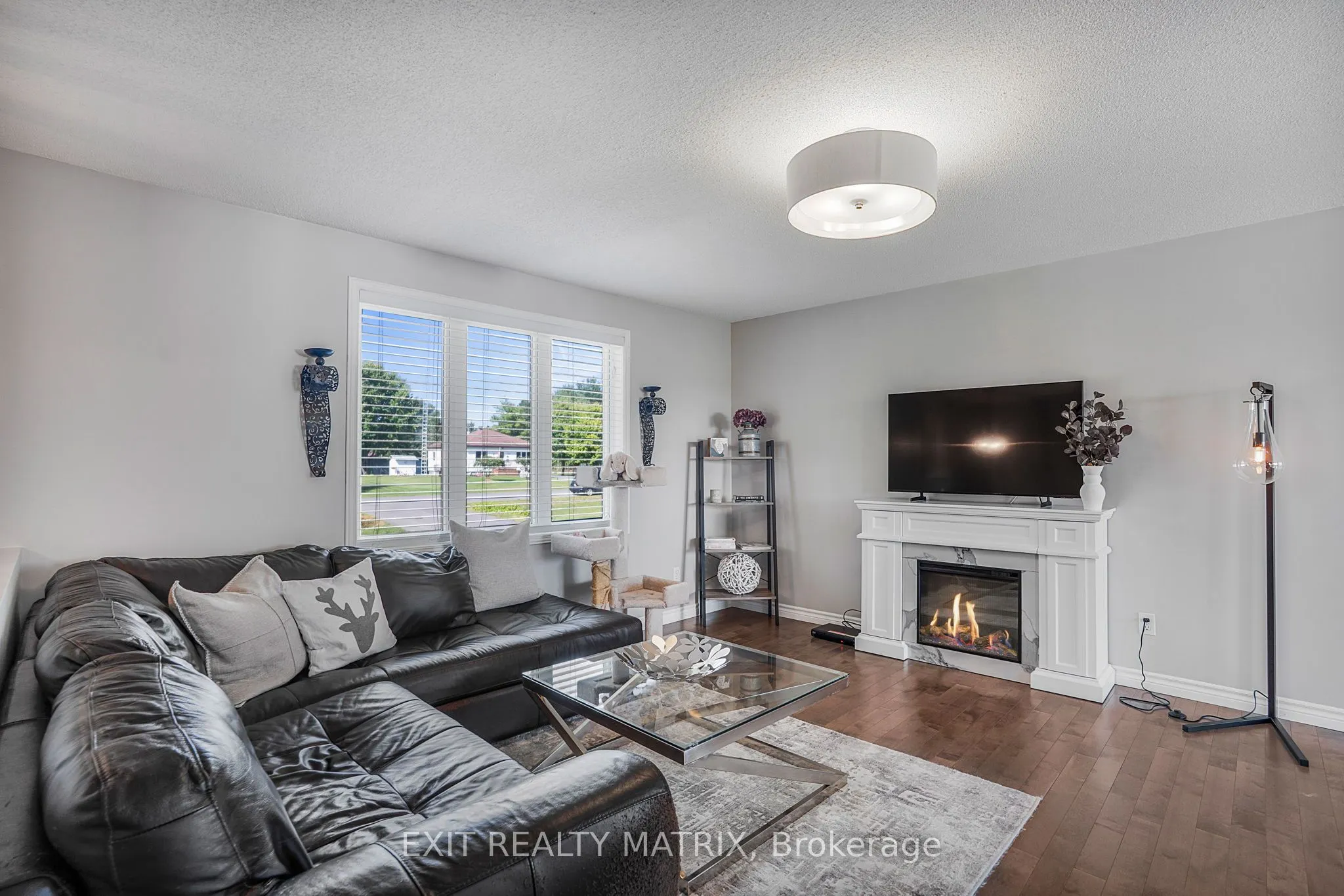1526 Sandy Hill Road
