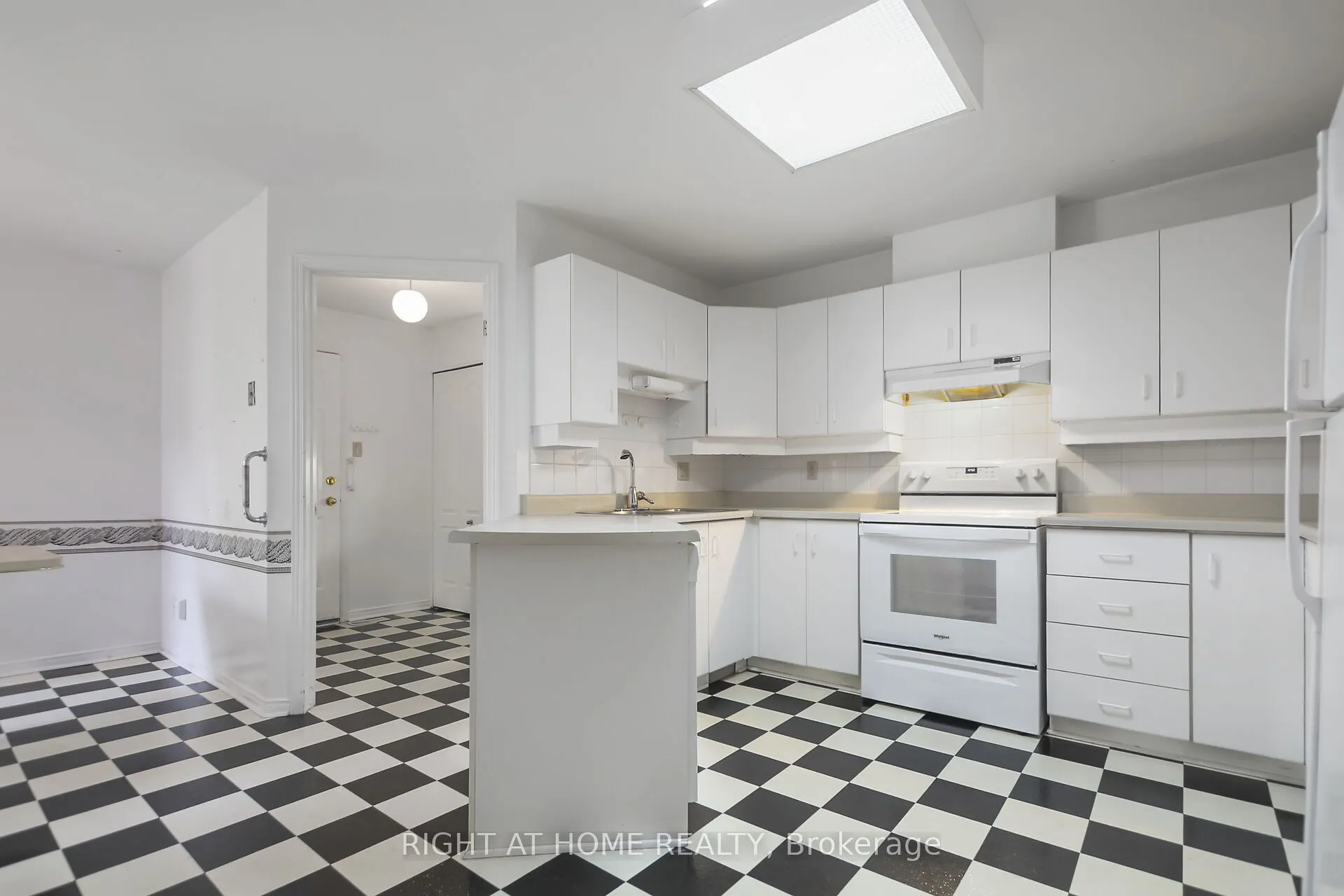 40 Kettering Private, #40