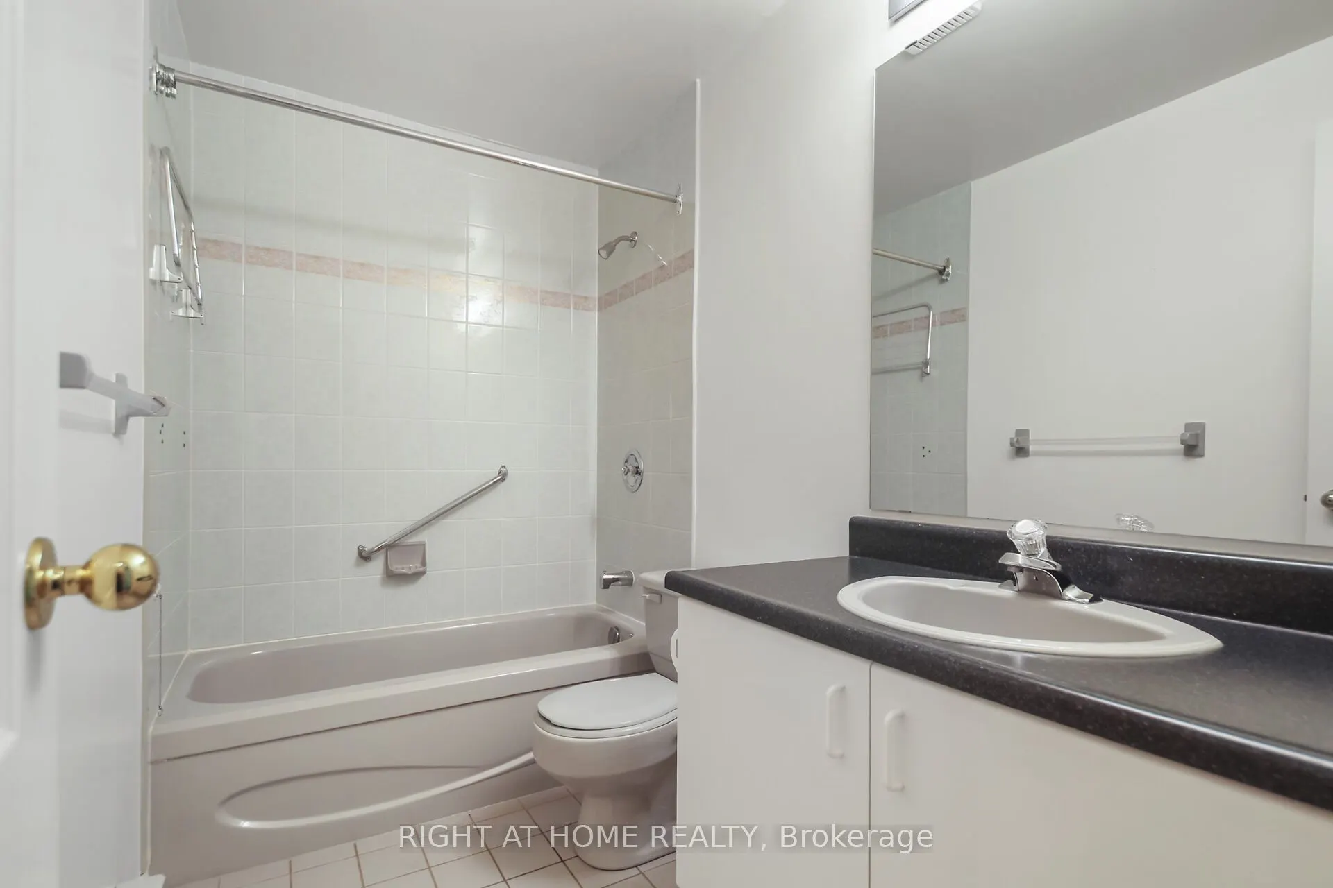 40 Kettering Private, #40
