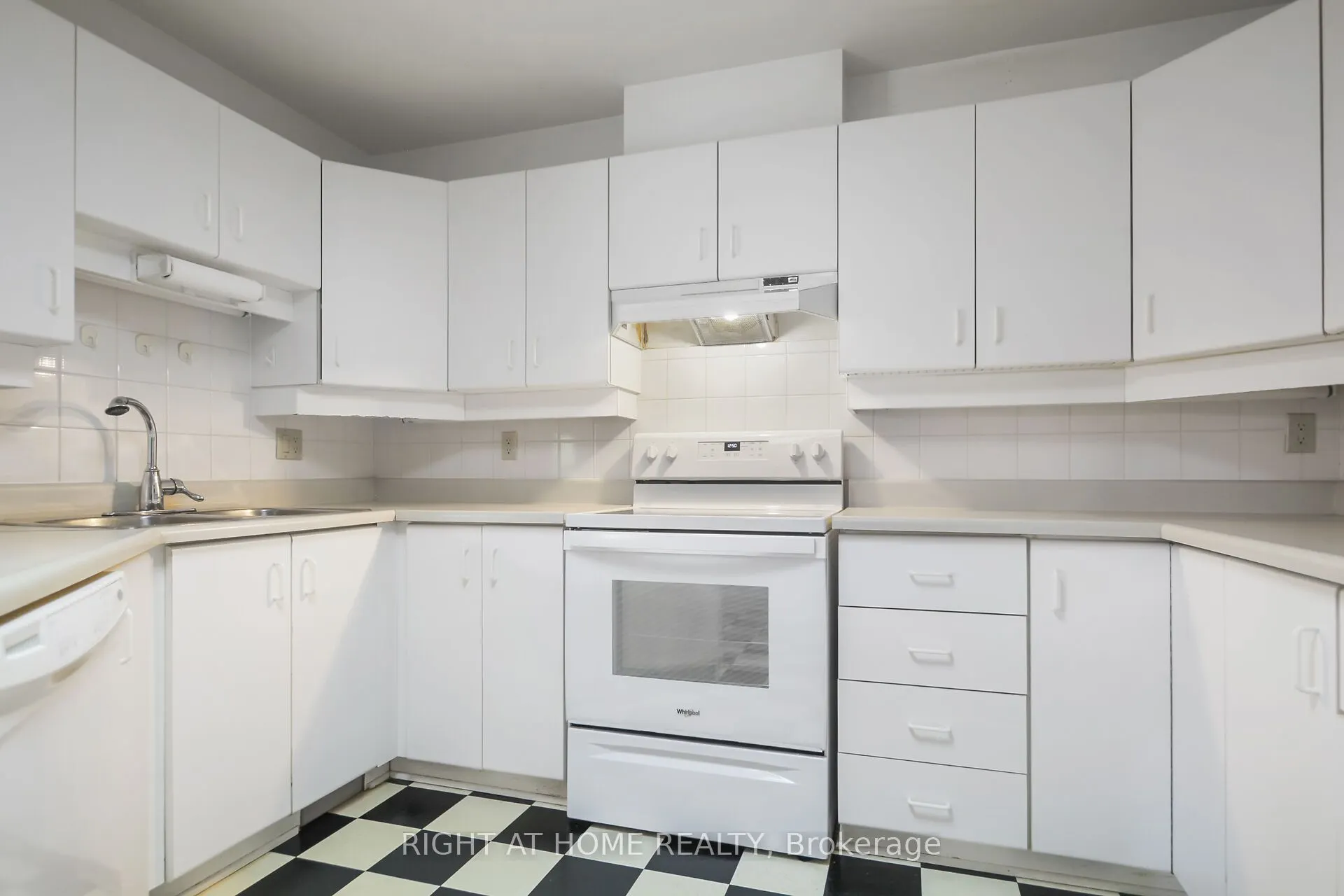 40 Kettering Private, #40