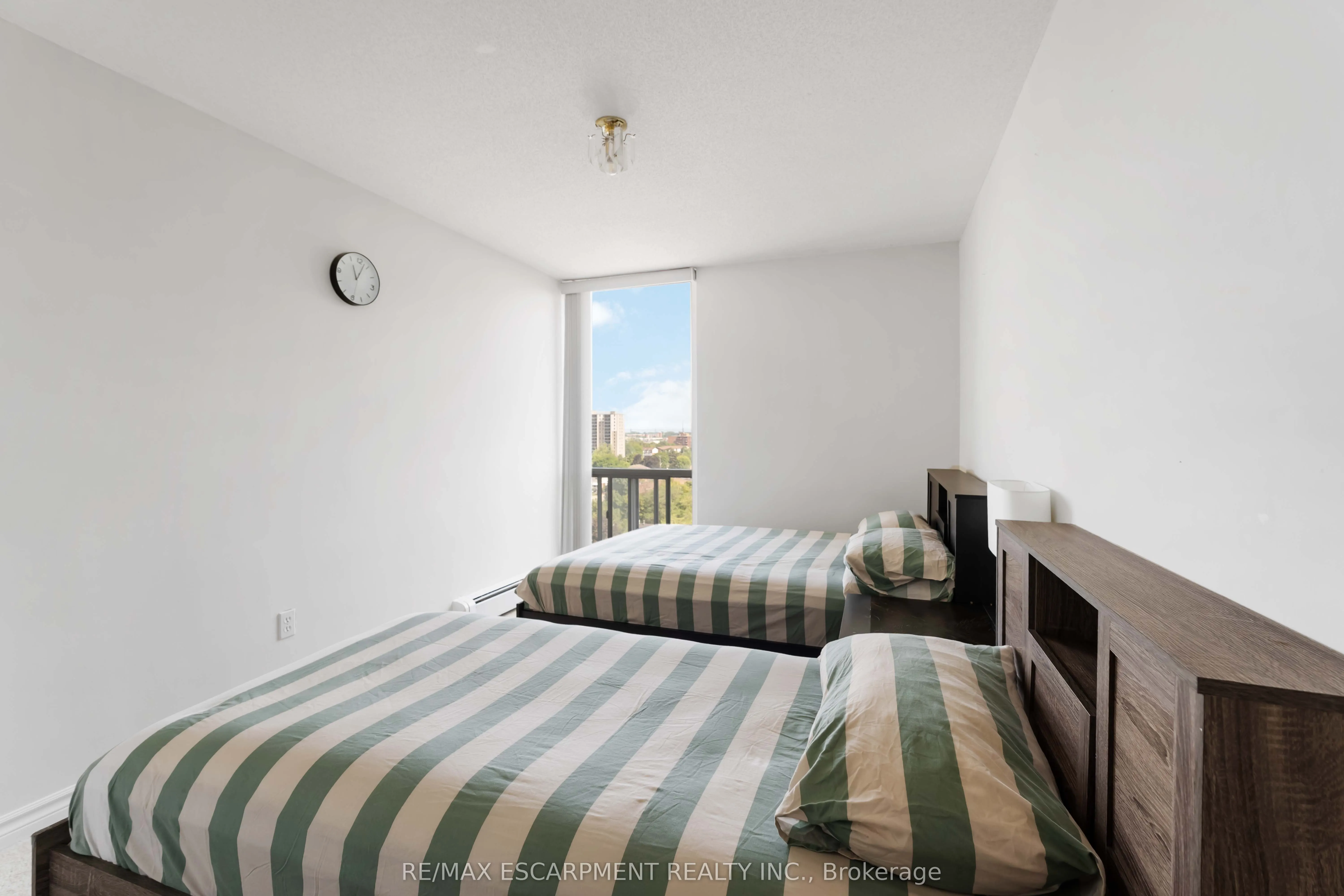 75 Glenburn Court, #1004