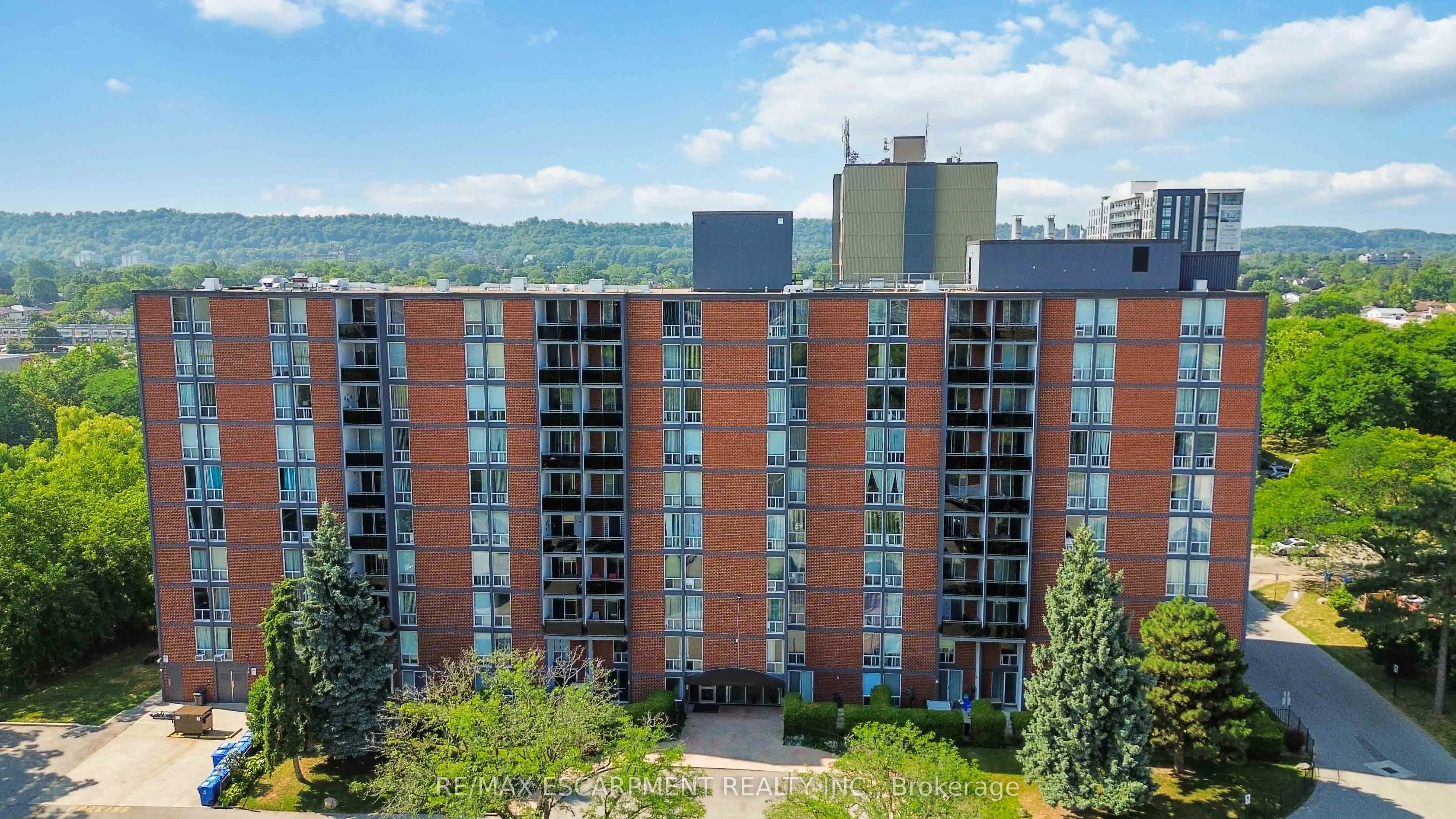 75 Glenburn Court, #1004