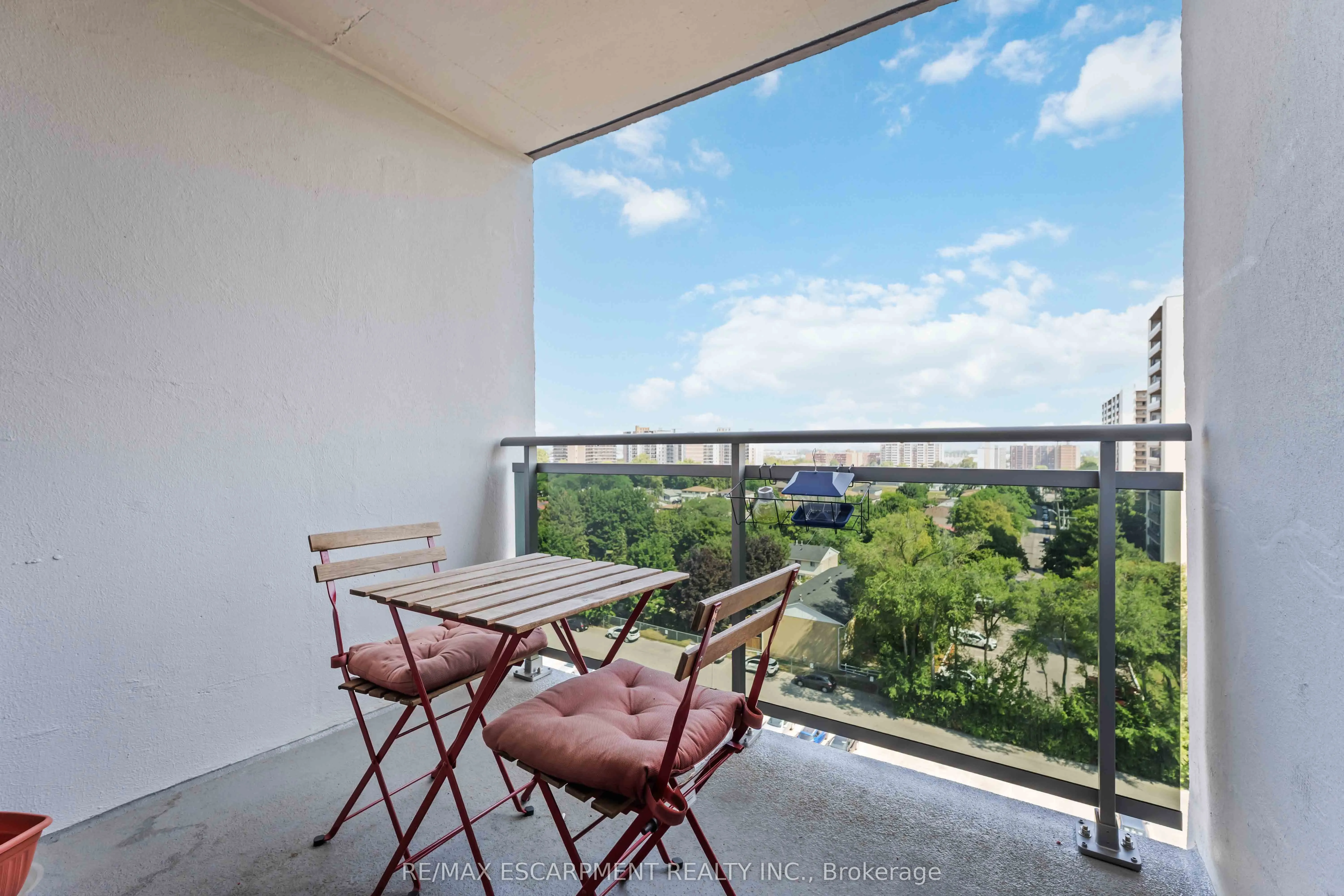 75 Glenburn Court, #1004