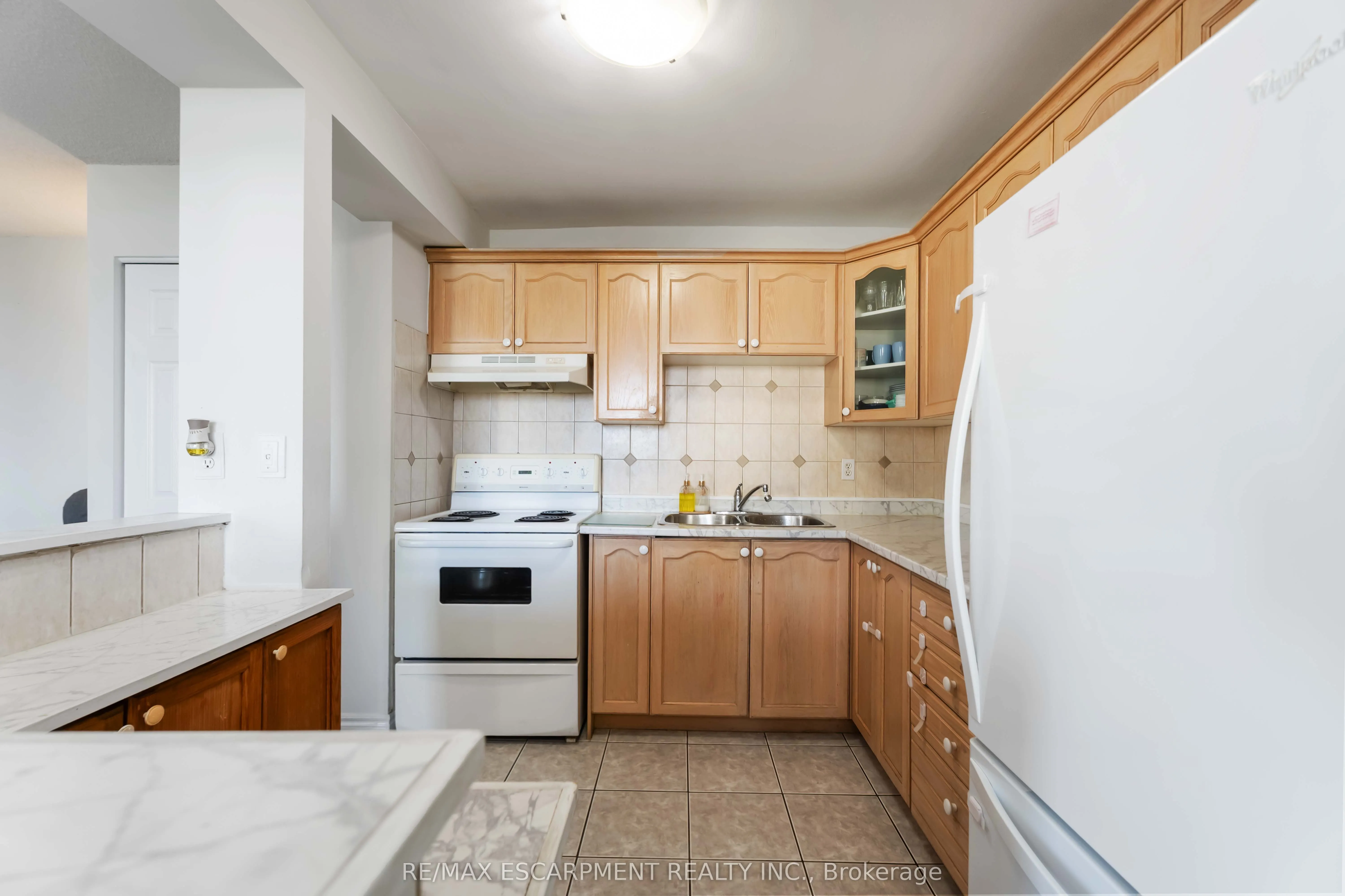 75 Glenburn Court, #1004