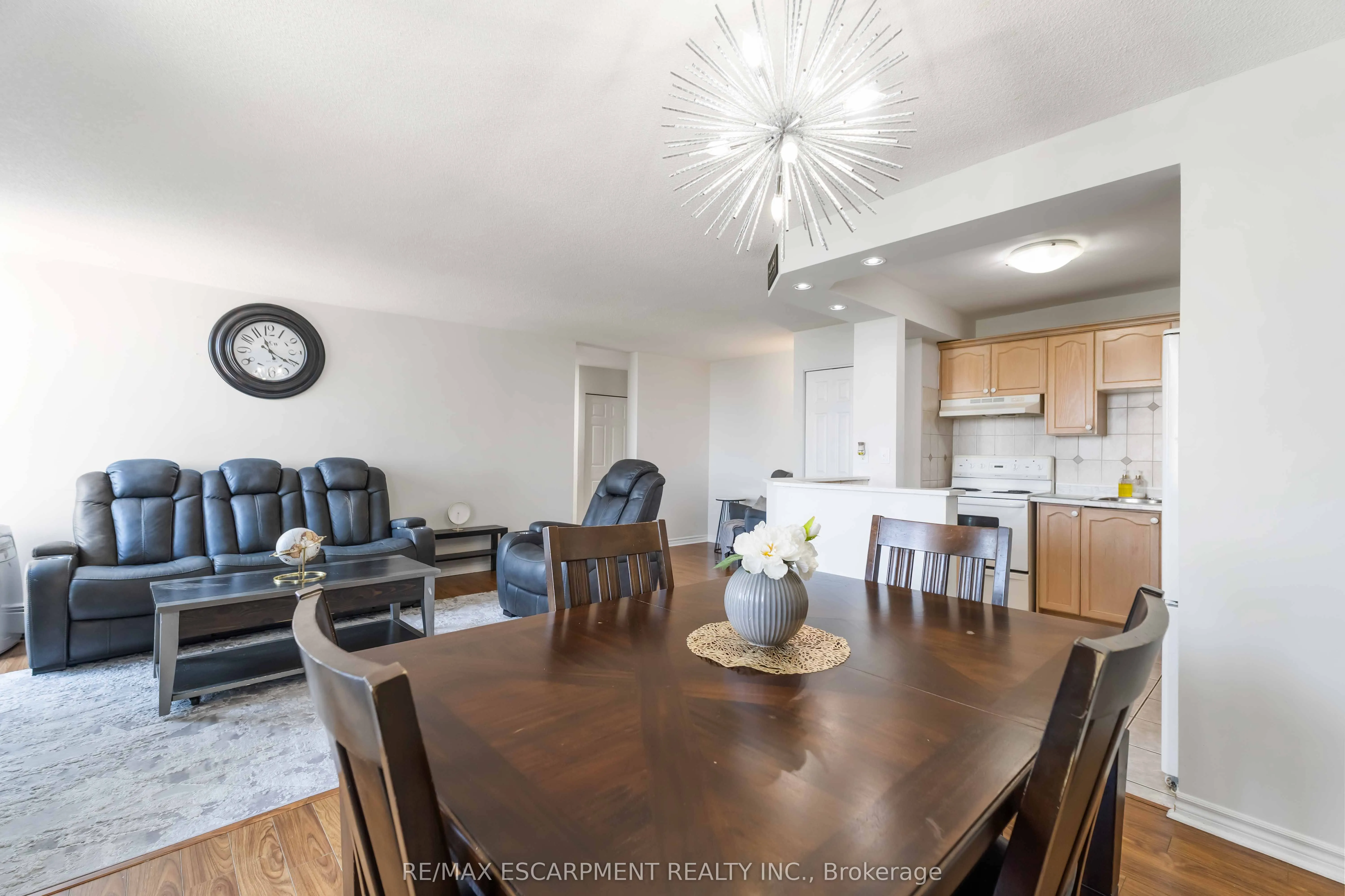 75 Glenburn Court, #1004