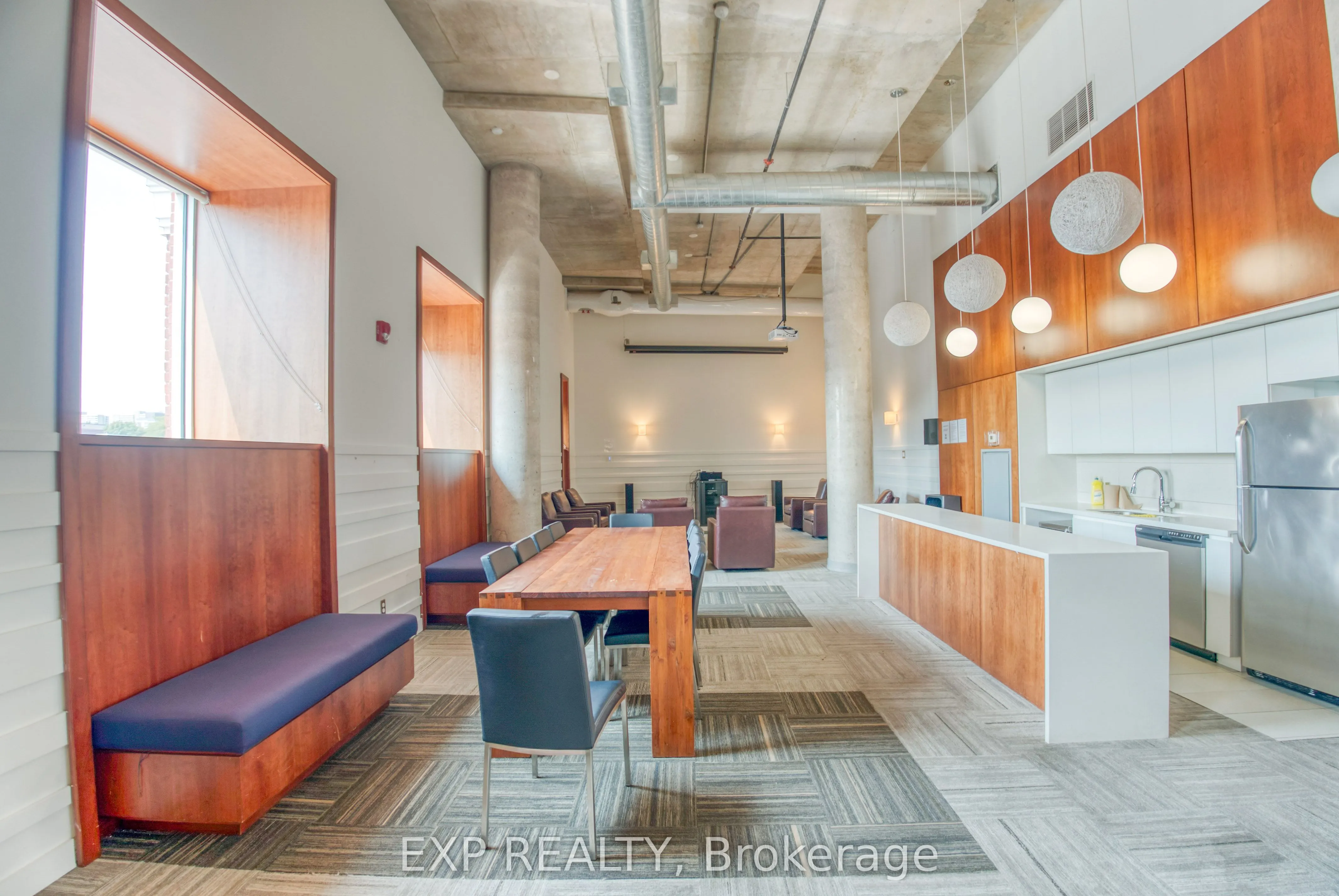 354 Gladstone Avenue, #321
