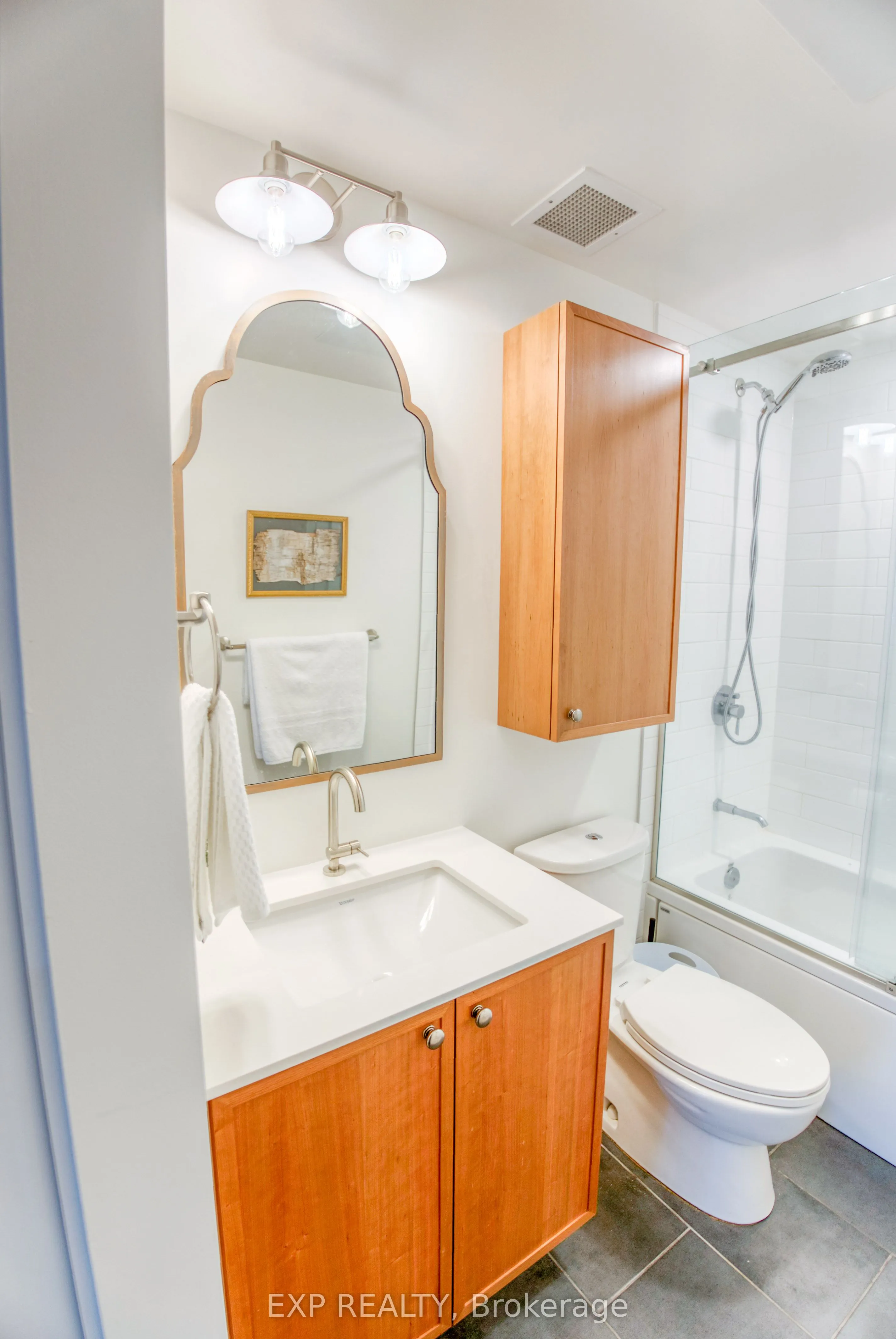 354 Gladstone Avenue, #321