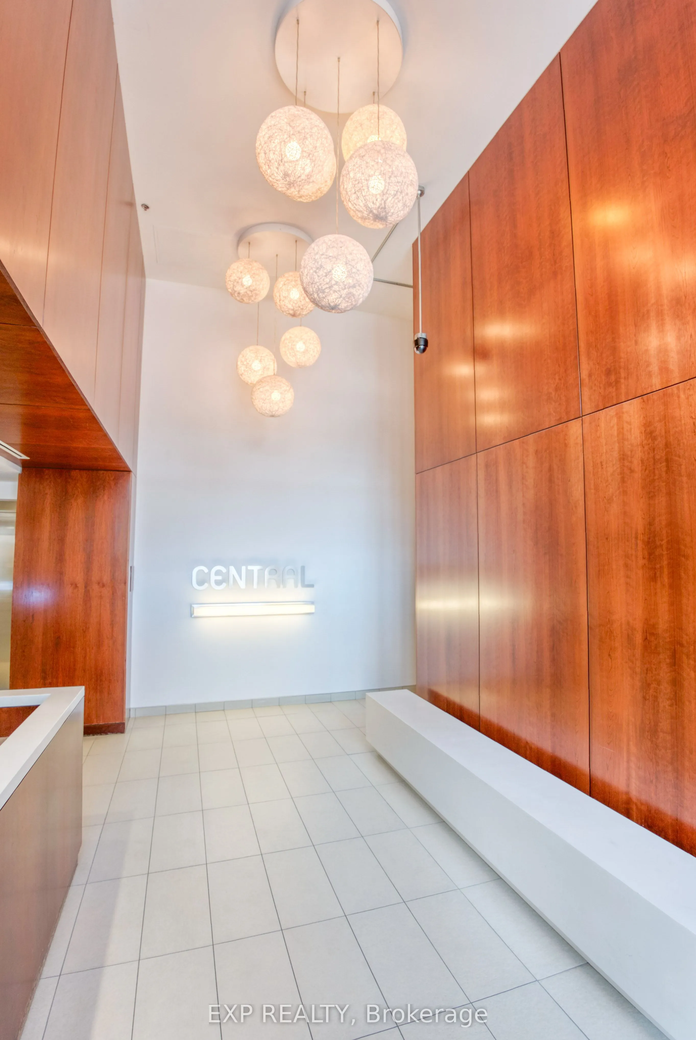 354 Gladstone Avenue, #321