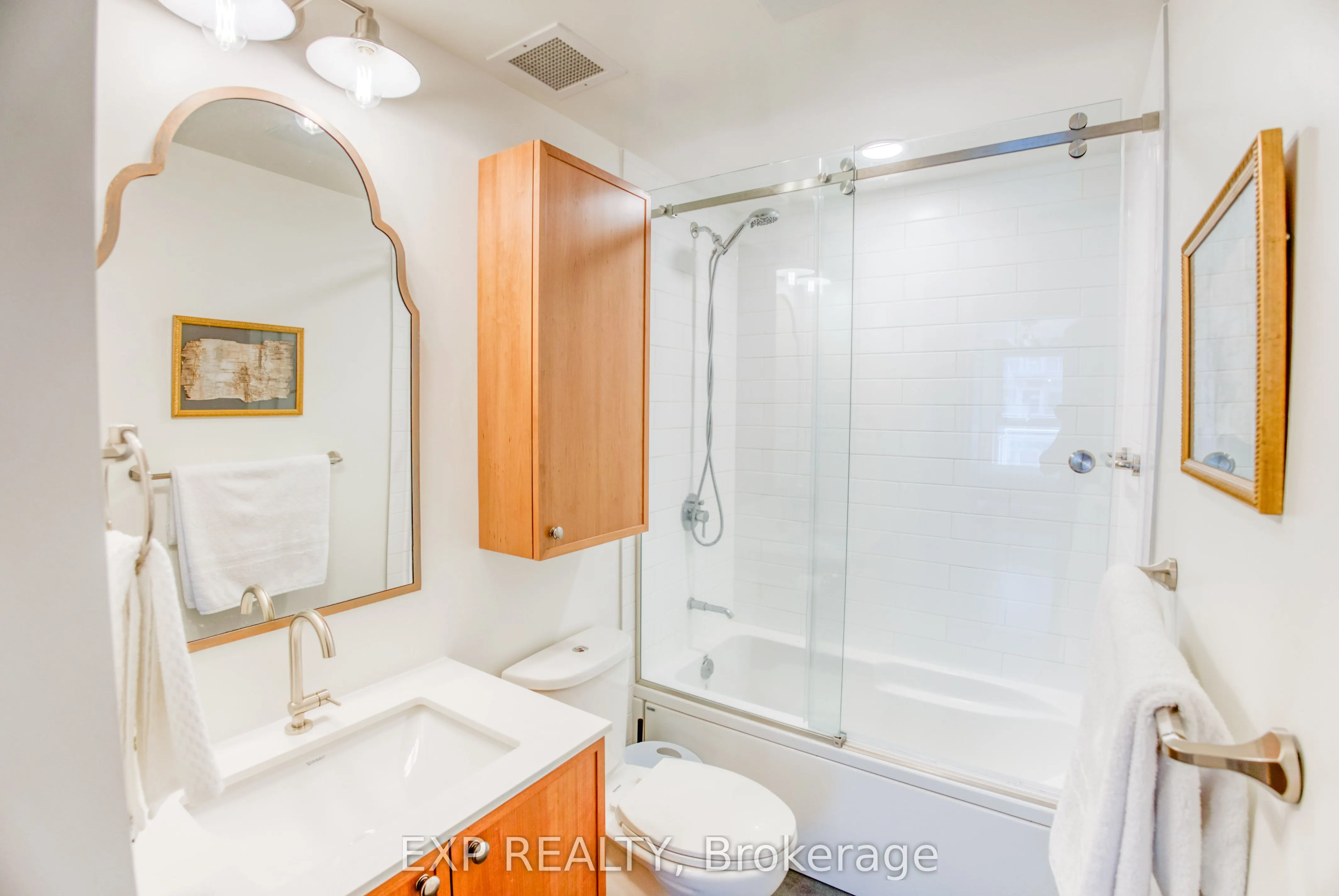 354 Gladstone Avenue, #321