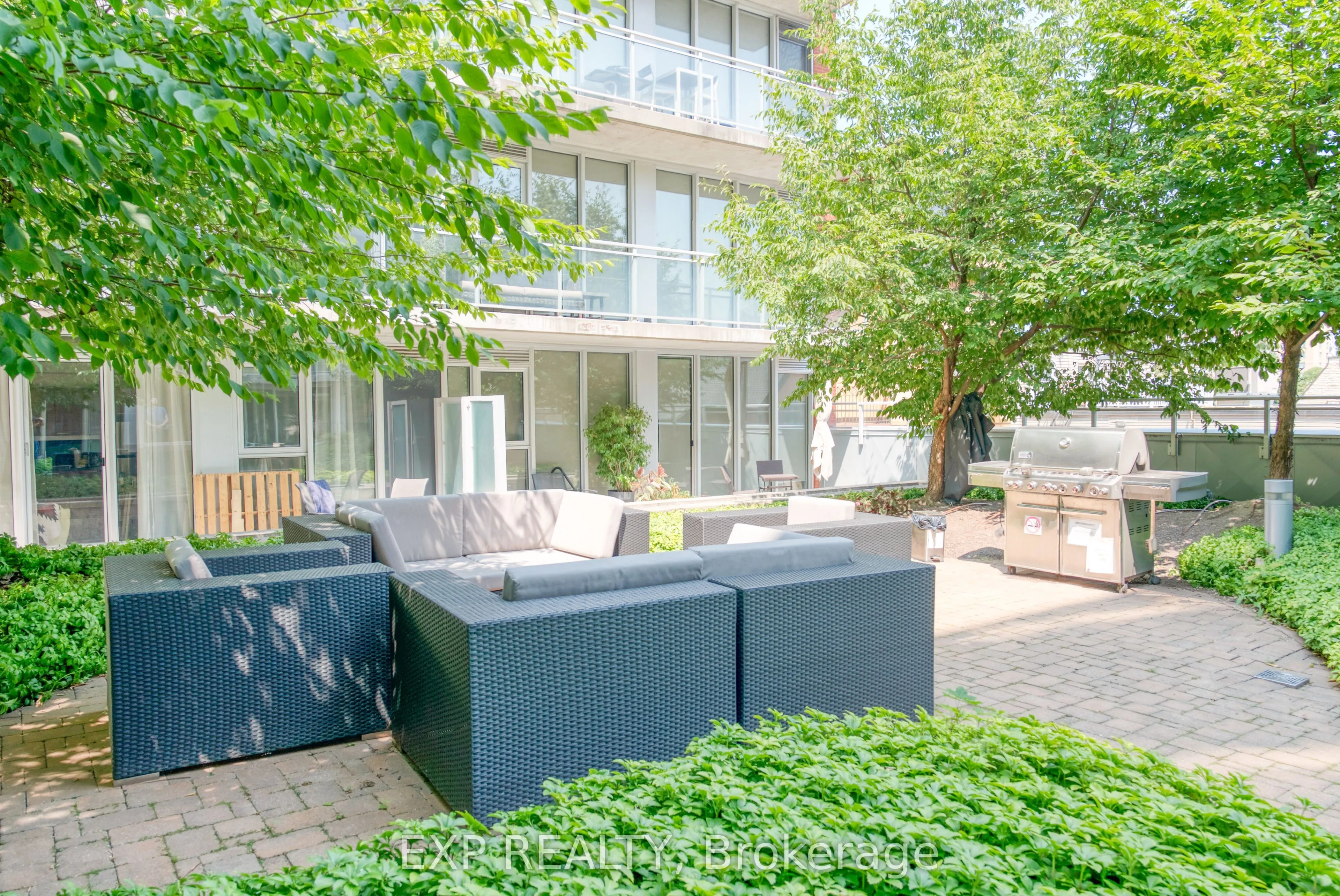354 Gladstone Avenue, #321
