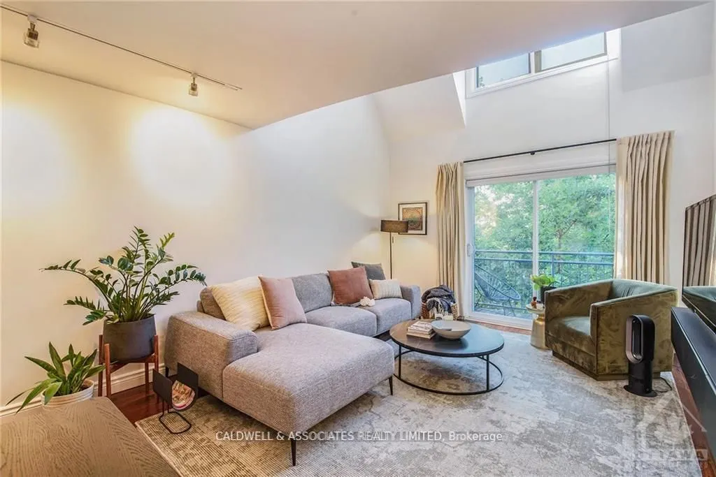 215 St Patrick Street, #20