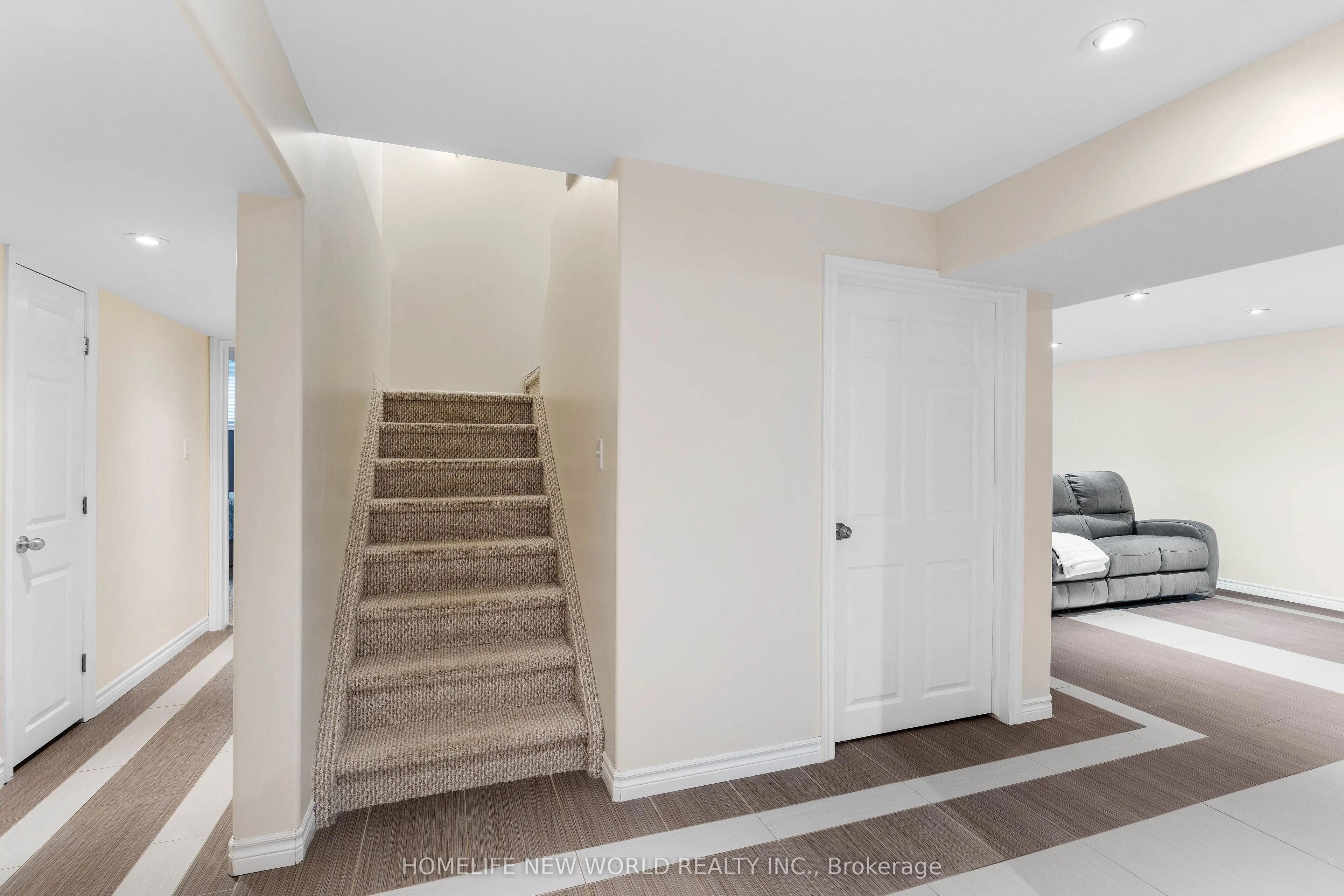 24 Kipling Drive