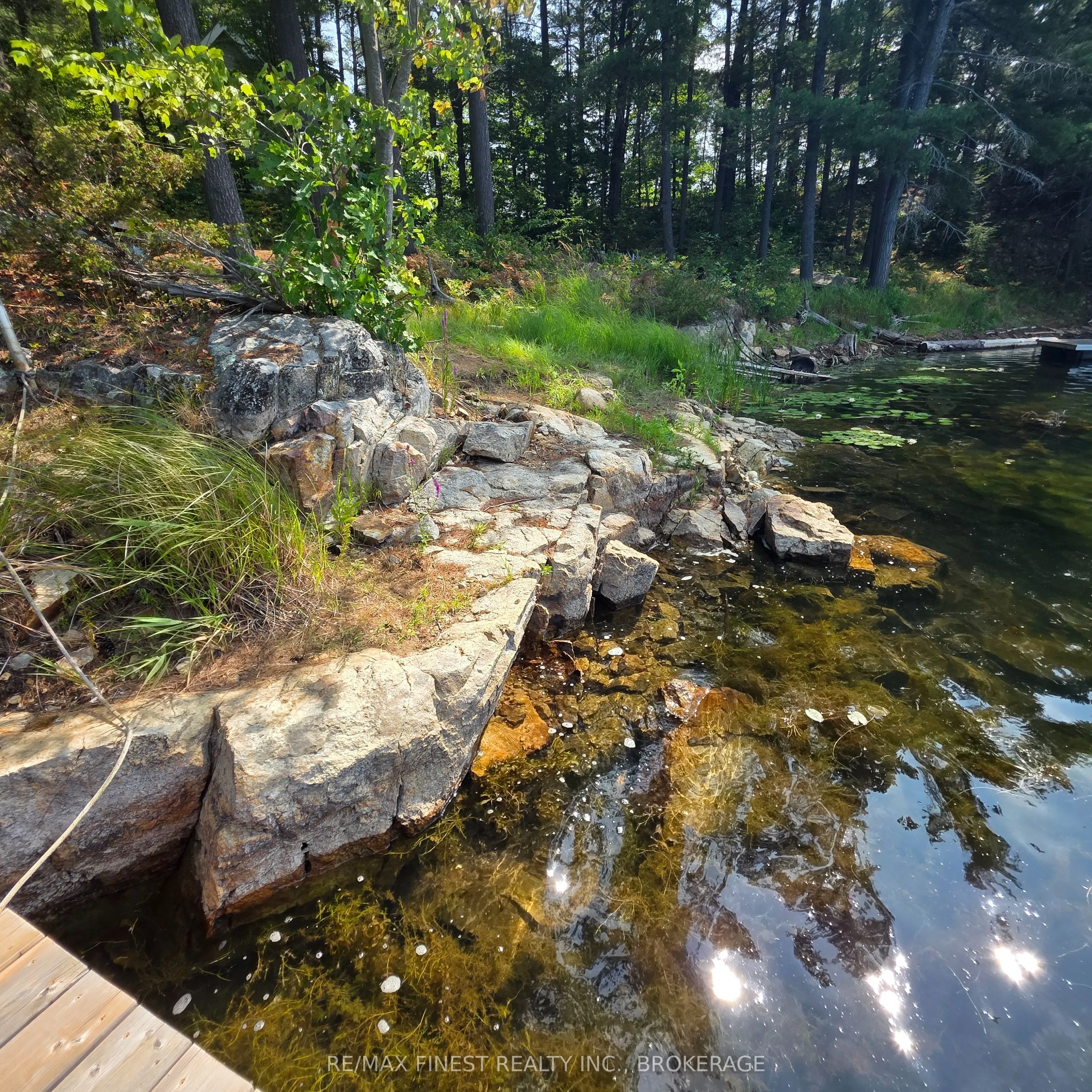1036A Twin Lake Lane