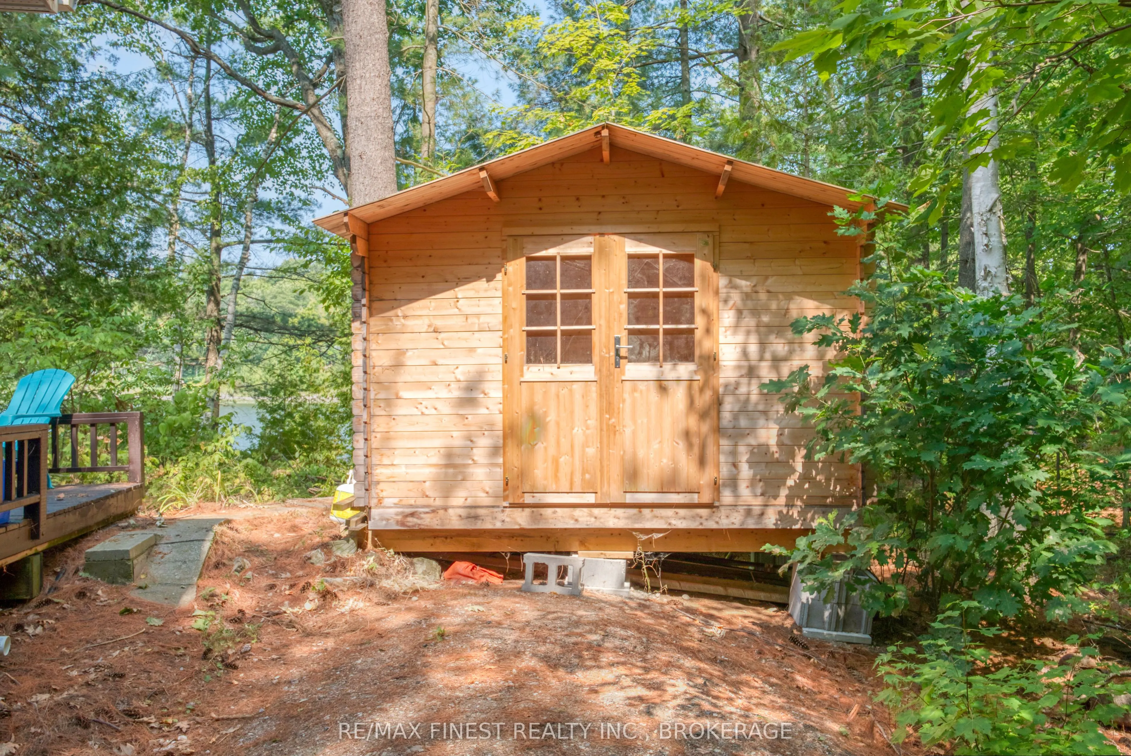 1036A Twin Lake Lane