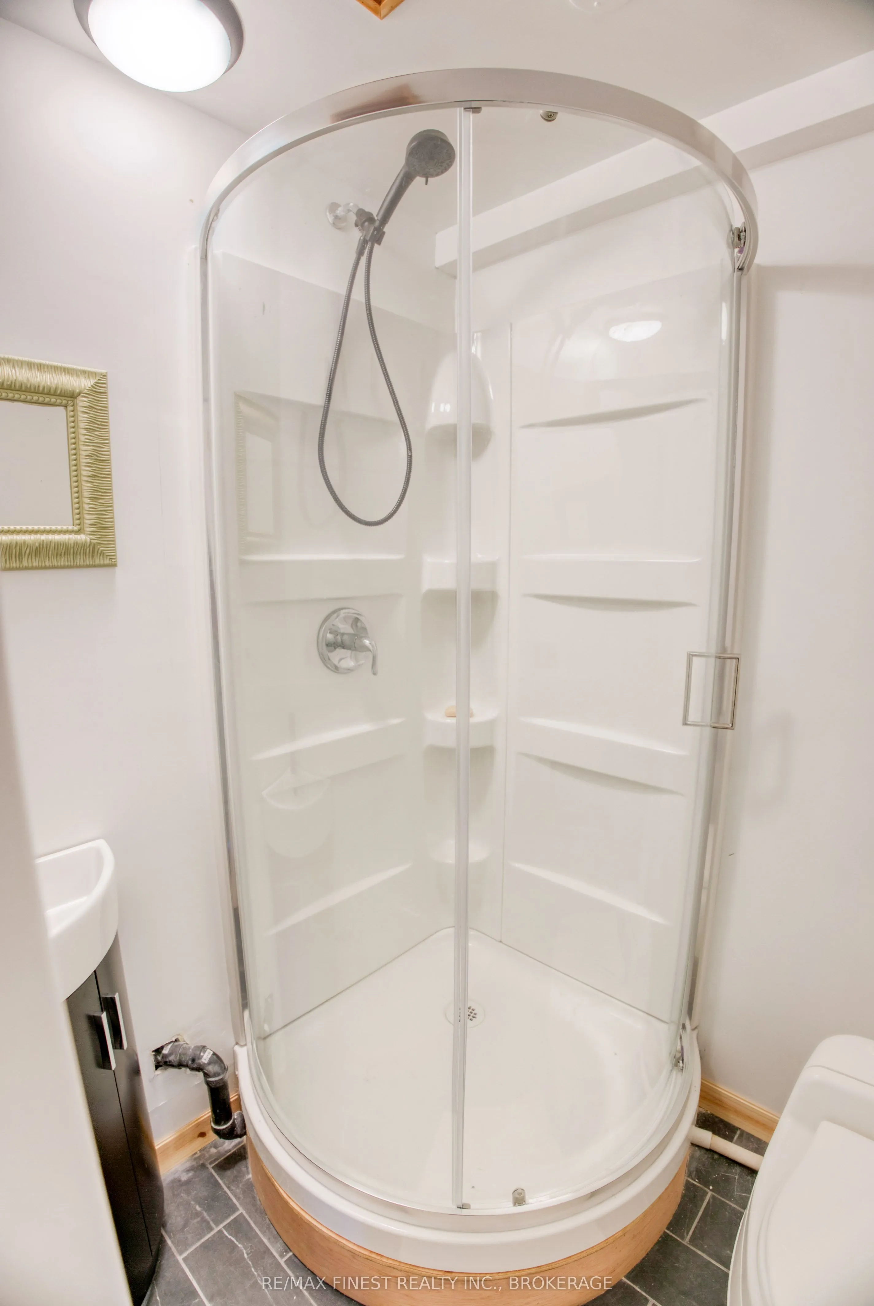 1036A Twin Lake Lane