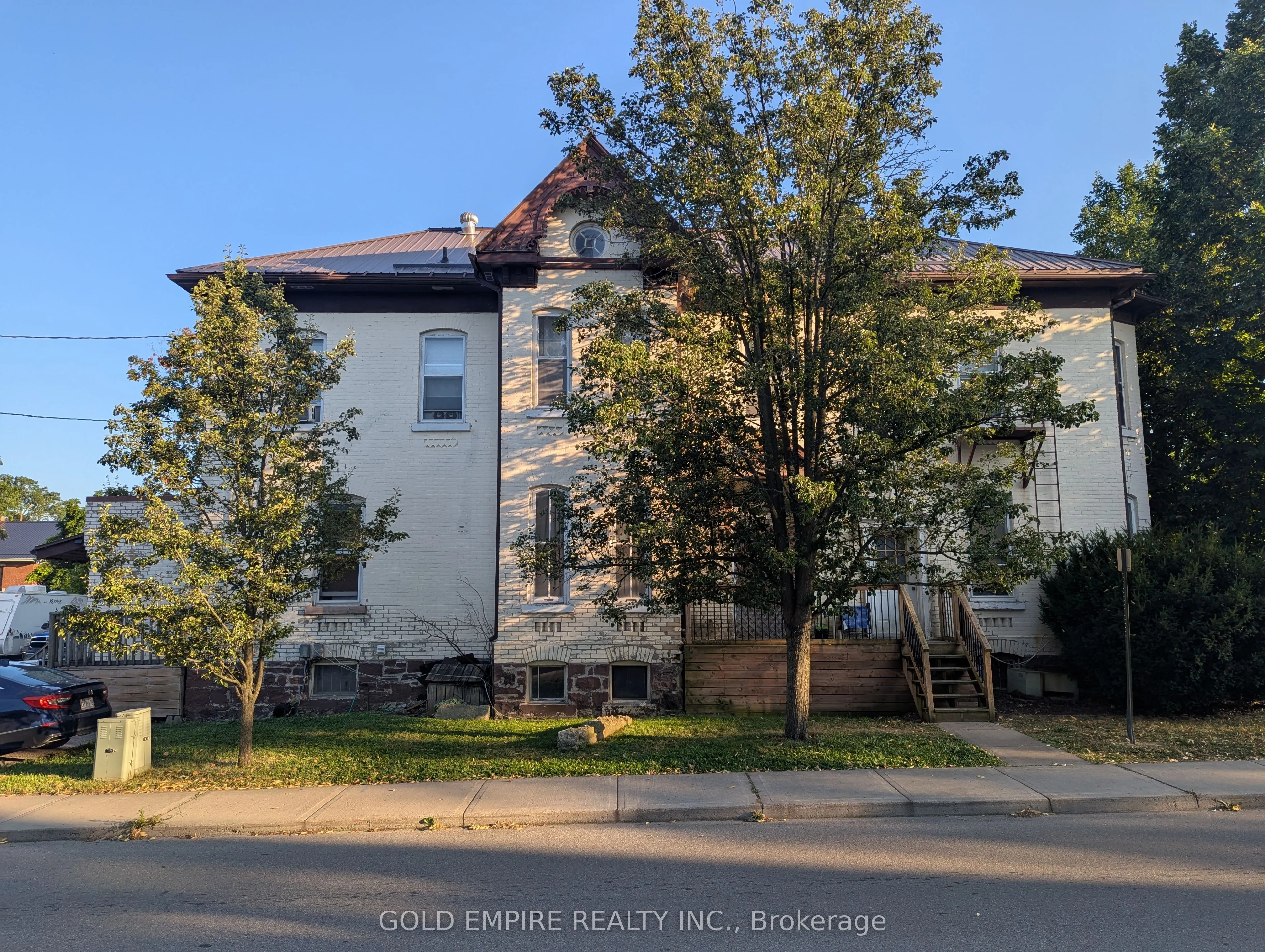 536 Princess Street