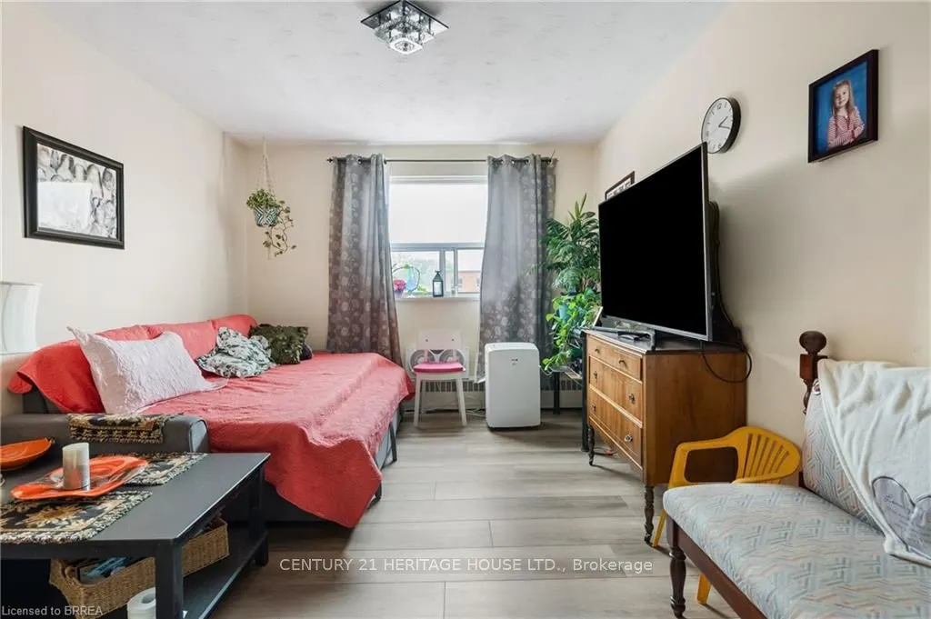 485 Thorold Road, #323