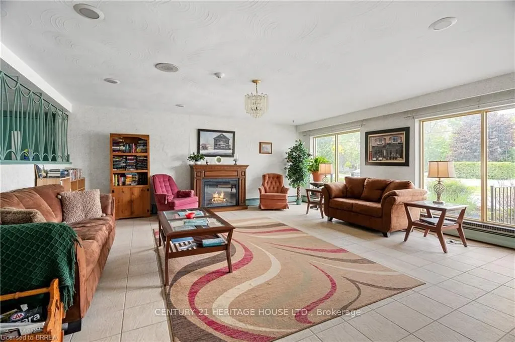 485 Thorold Road, #323