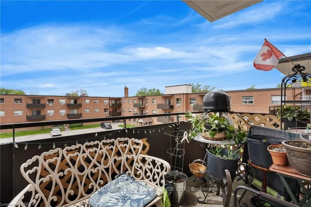 485 Thorold Road, #323