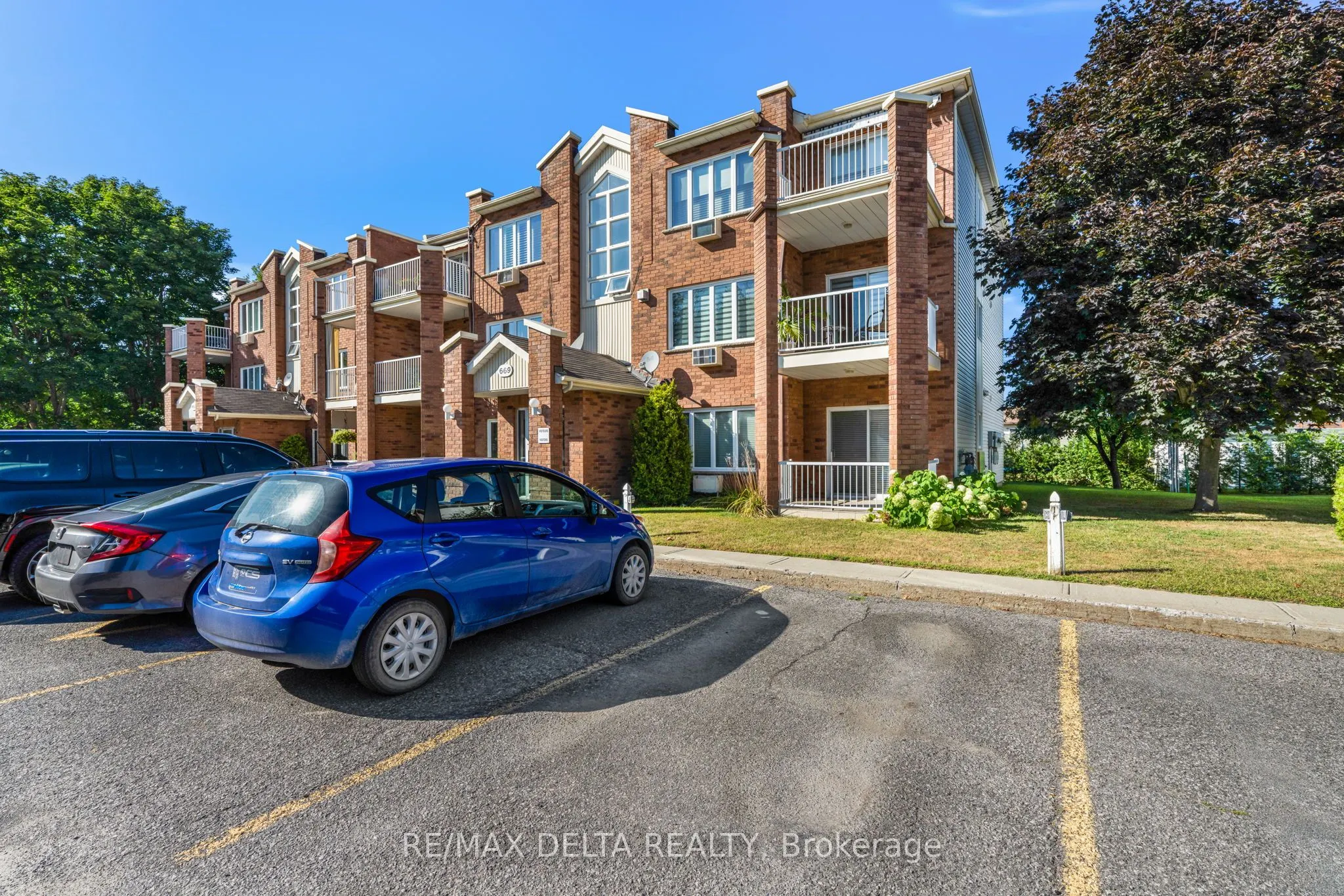 669 Spence Avenue, #5