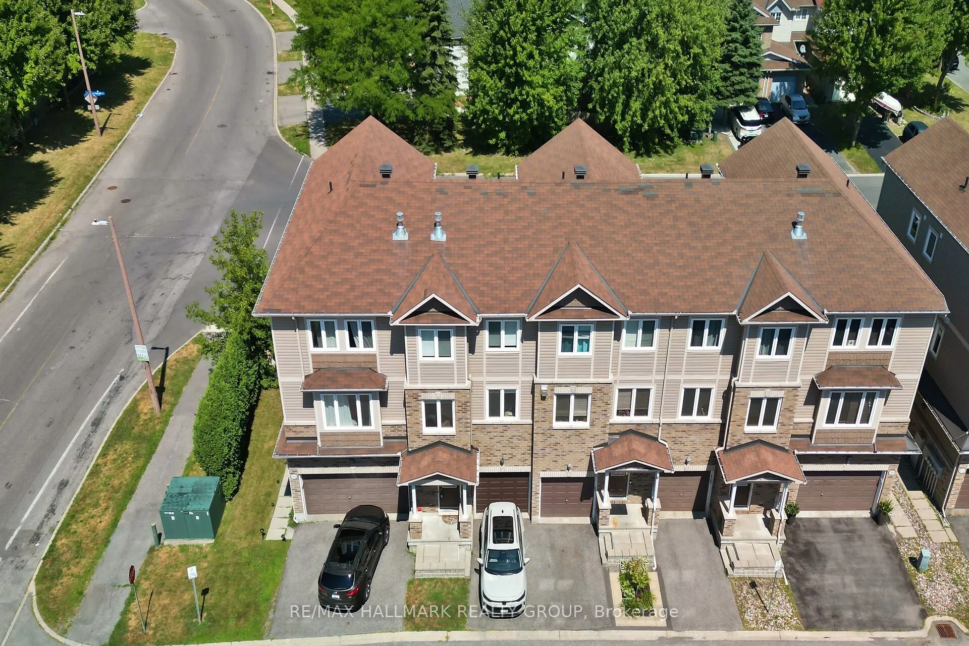 303 Mosaic Private