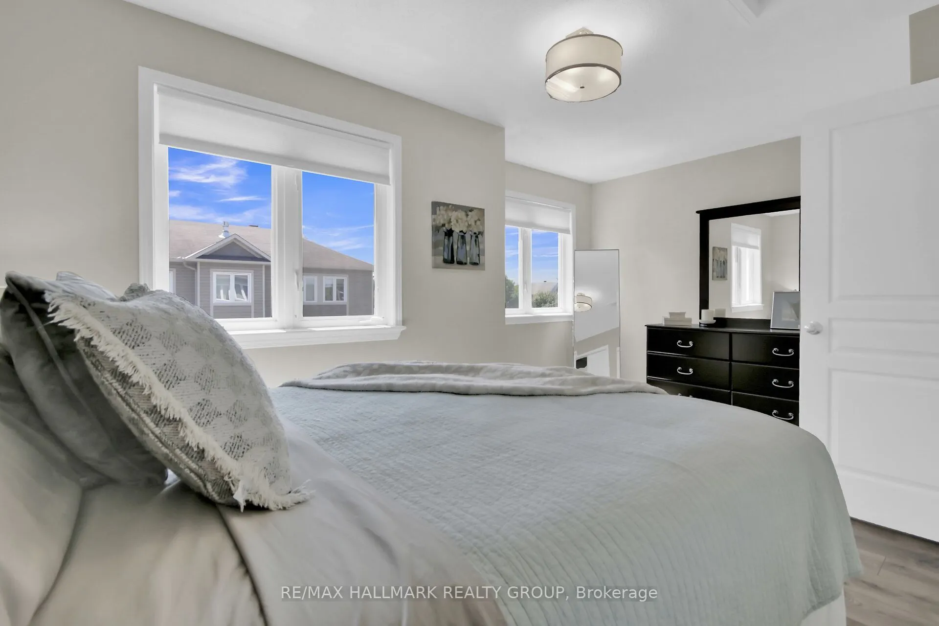 303 Mosaic Private