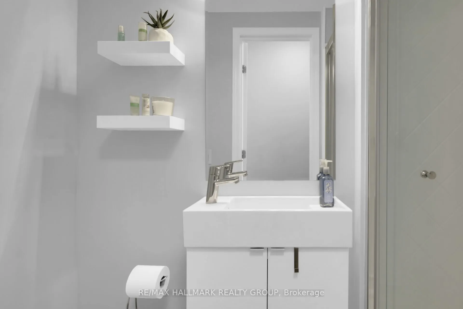 303 Mosaic Private