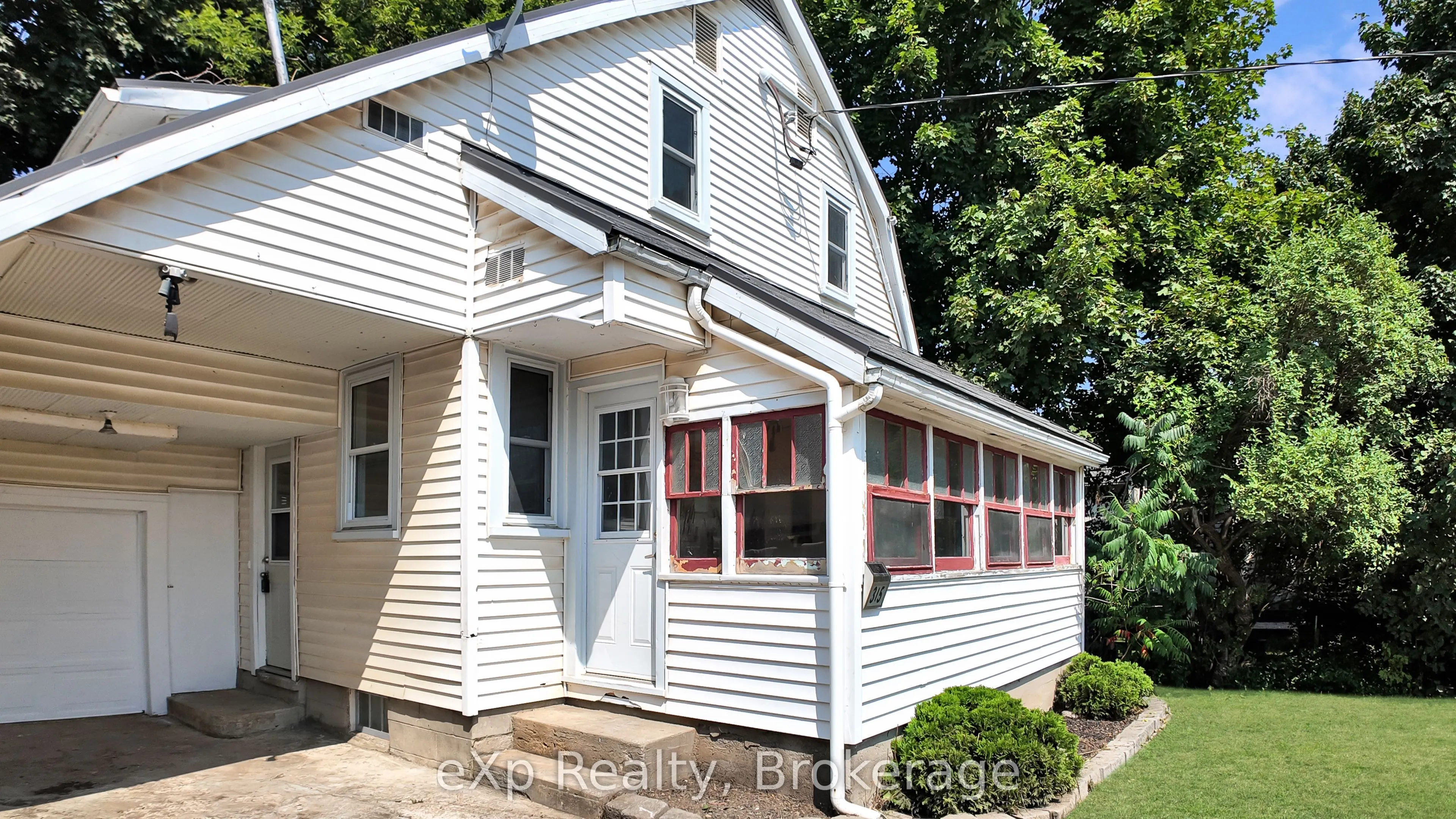 315 McNab Street