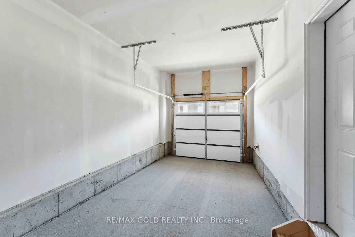 356 Peninsula Road
