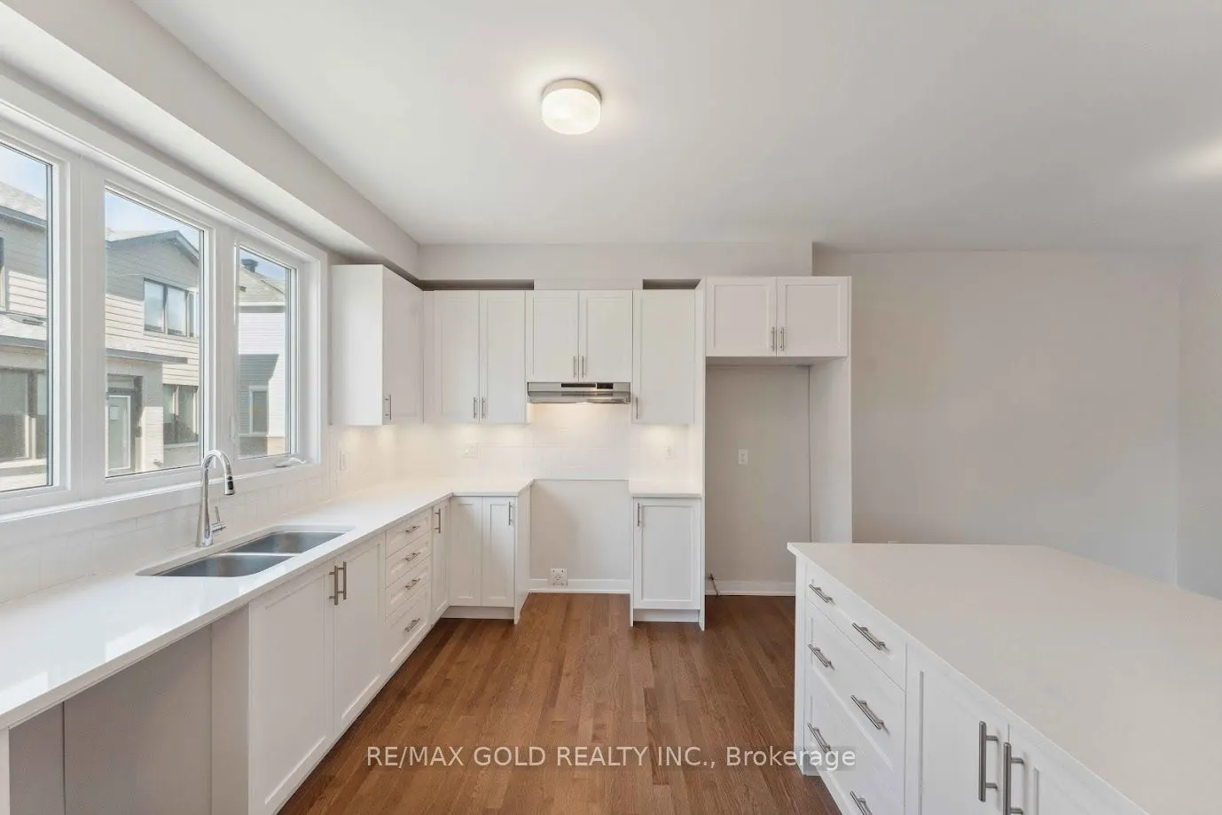356 Peninsula Road