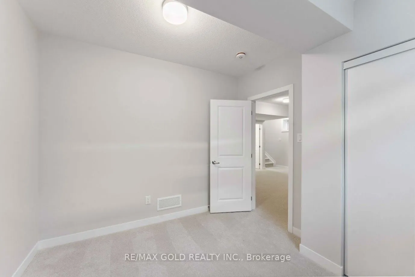 356 Peninsula Road